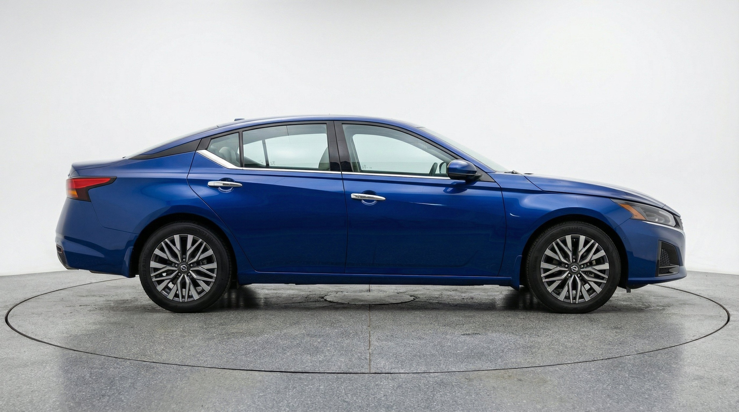 Thumbnail: 2025 Nissan Altima - 11