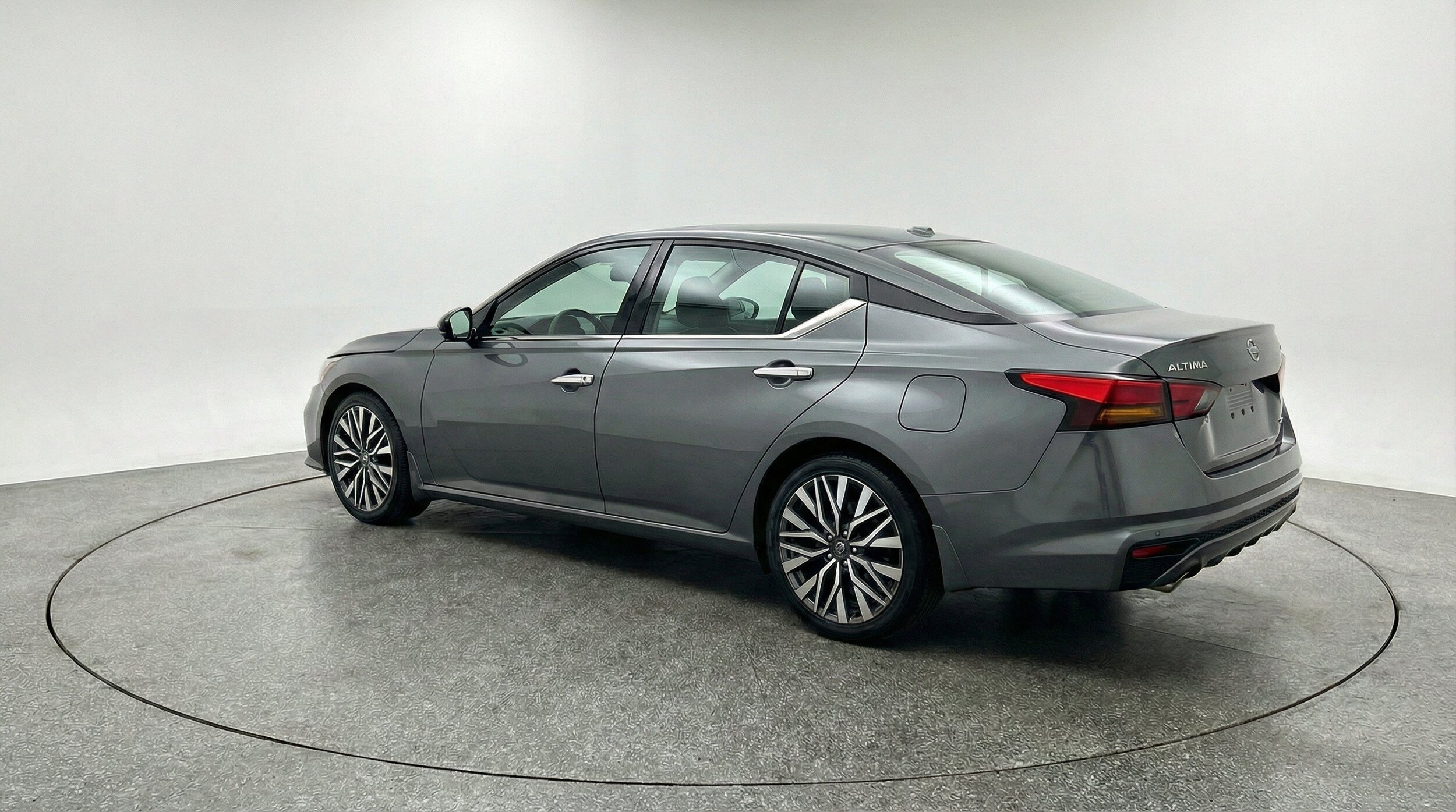 Thumbnail: 2025 Nissan Altima - 6