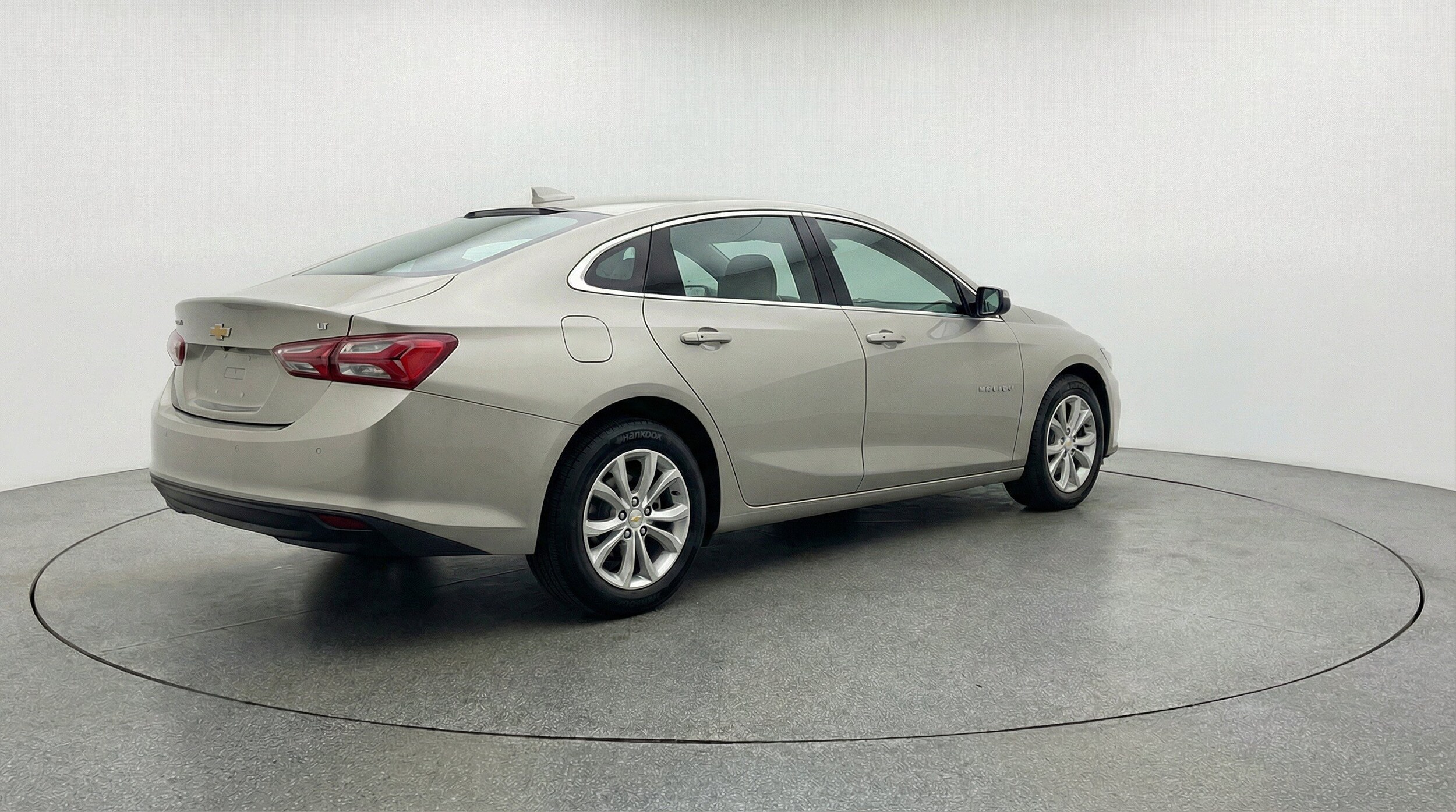 Thumbnail: 2024 Chevrolet Malibu - 9