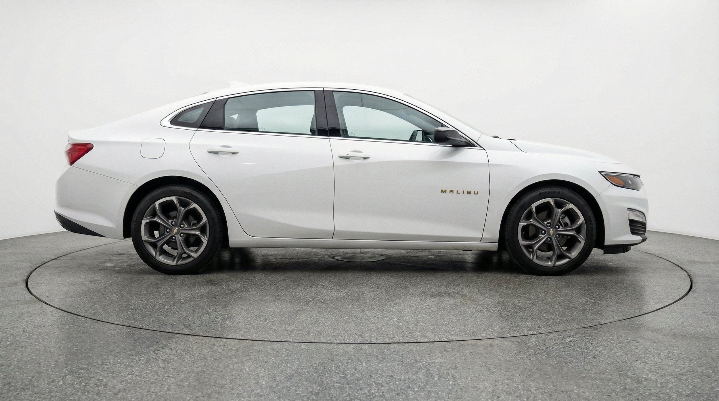 Thumbnail: 2024 Chevrolet Malibu - 11
