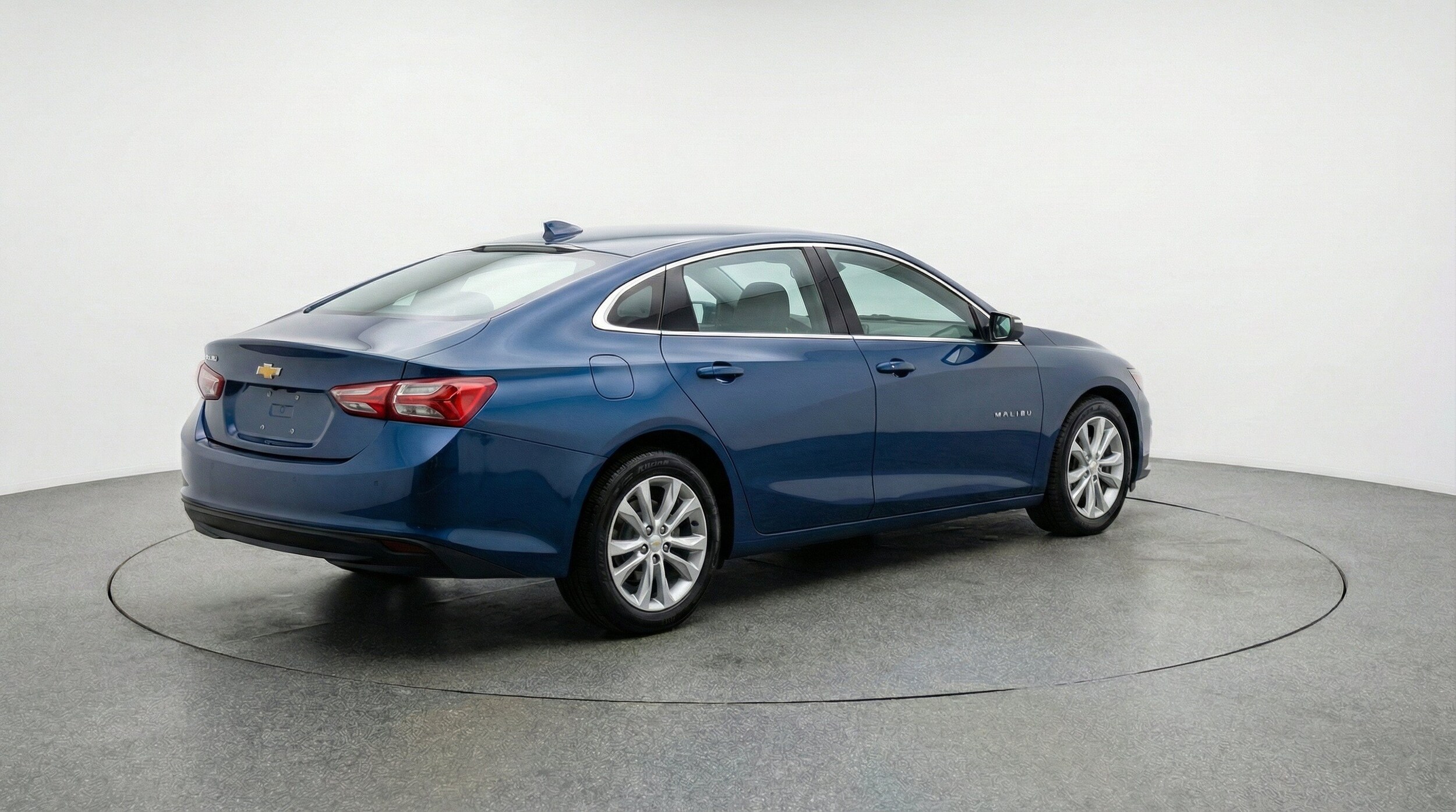 Thumbnail: 2024 Chevrolet Malibu - 9