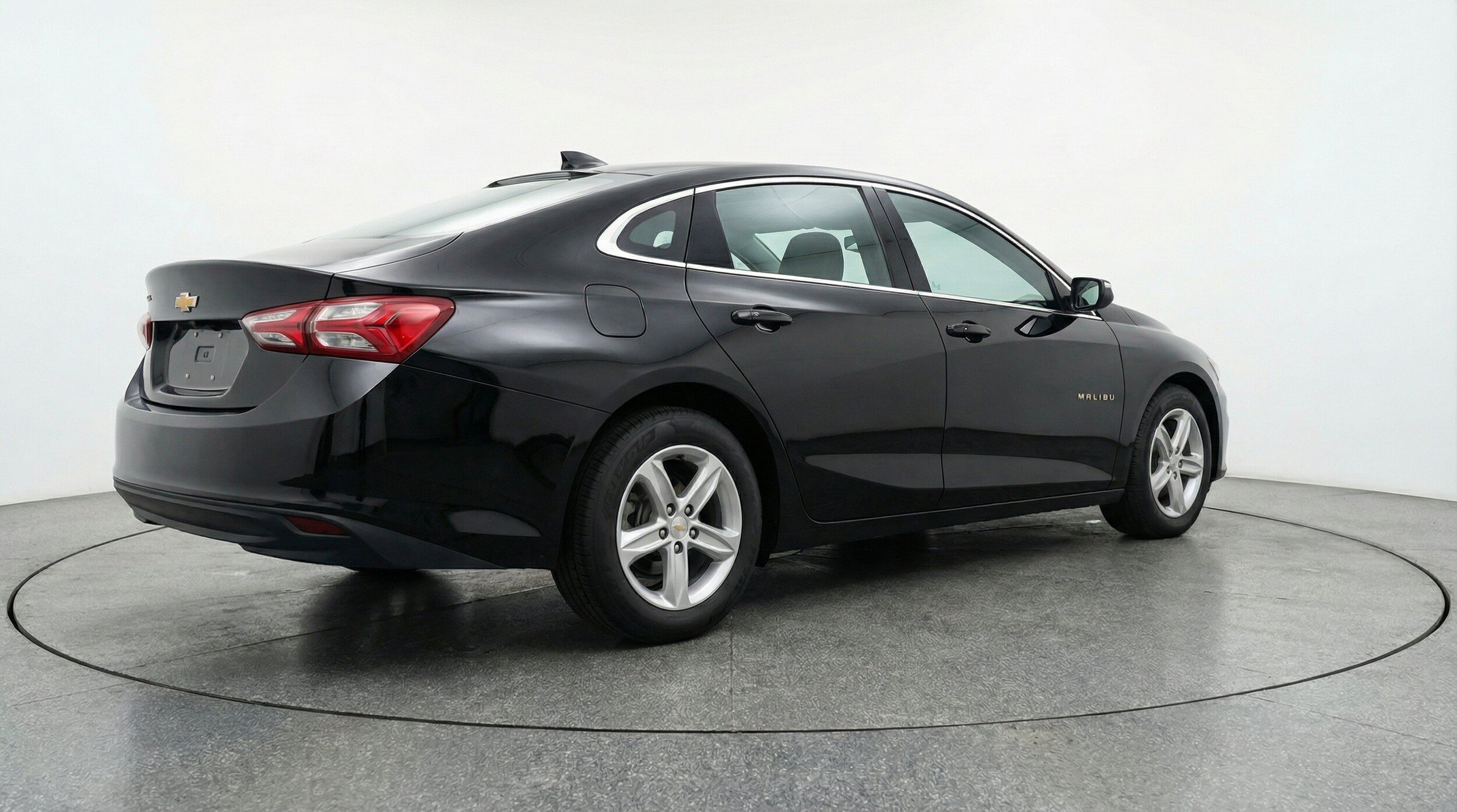 Thumbnail: 2024 Chevrolet Malibu - 9