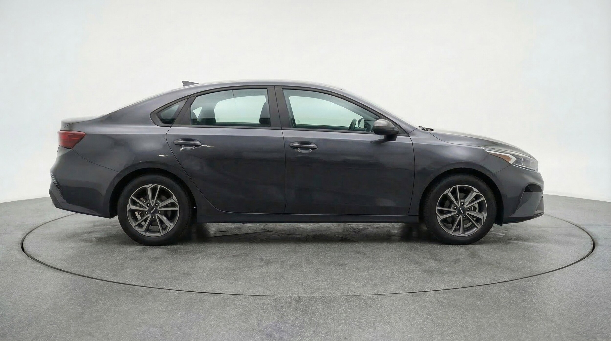 Thumbnail: 2024 Kia Forte - 11