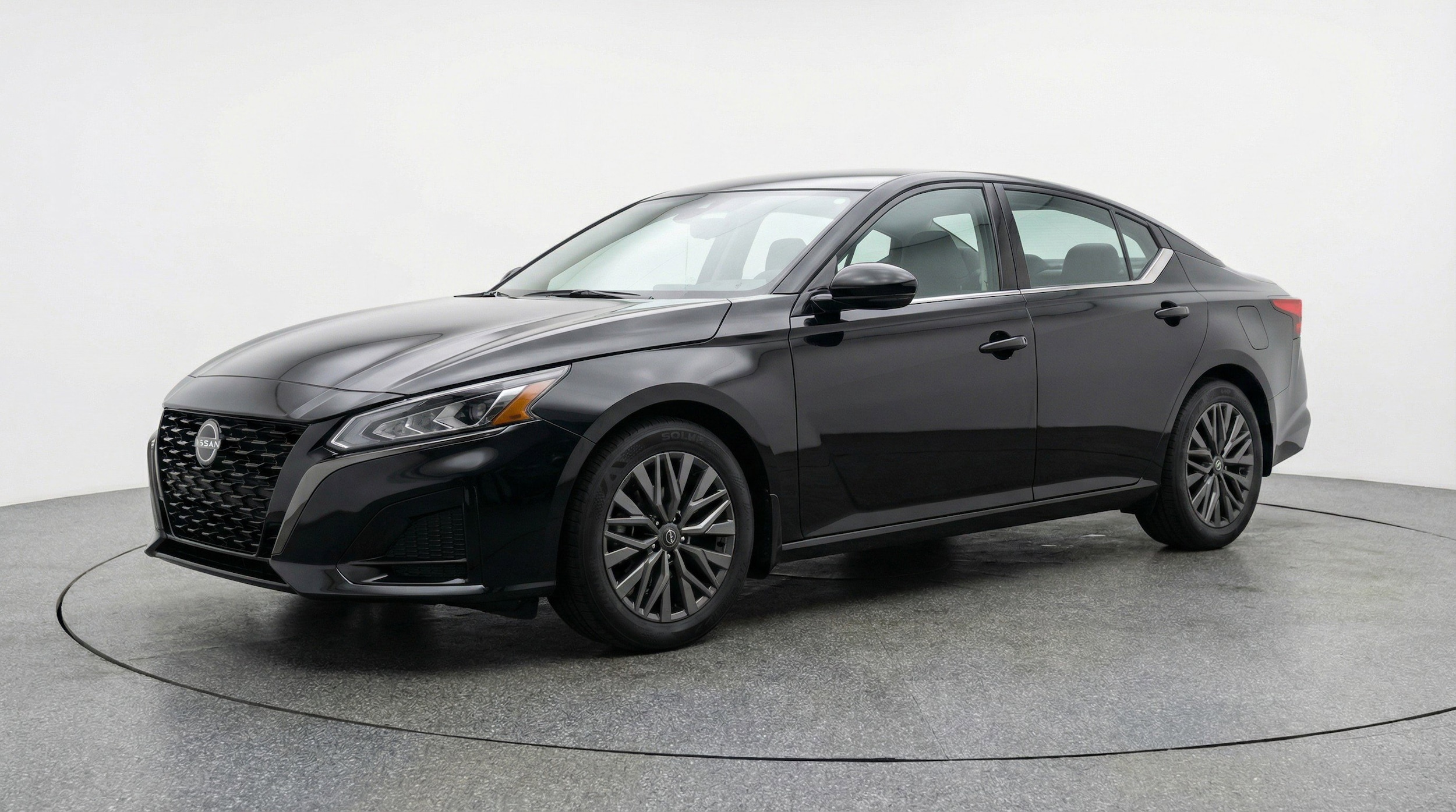Thumbnail: 2025 Nissan Altima - 3