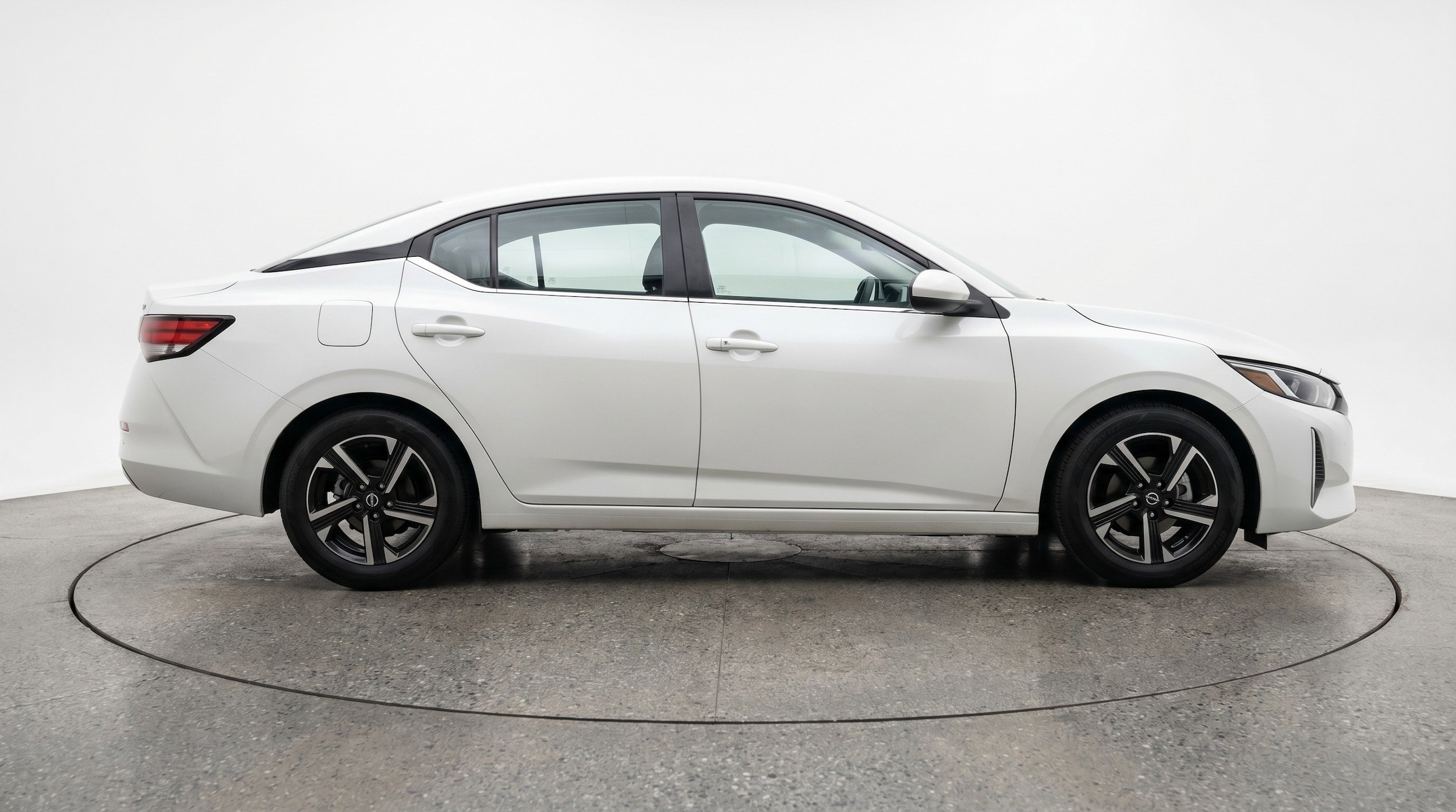Thumbnail: 2025 Nissan Sentra - 11