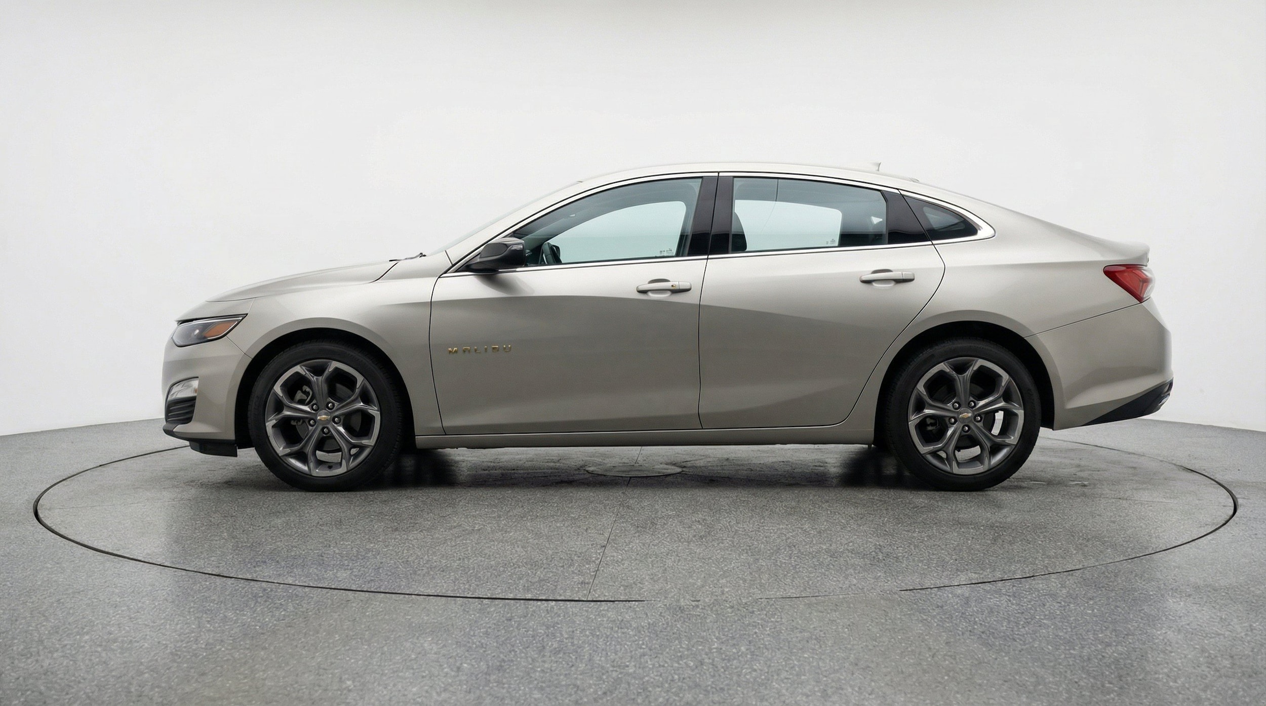 Thumbnail: 2024 Chevrolet Malibu - 5