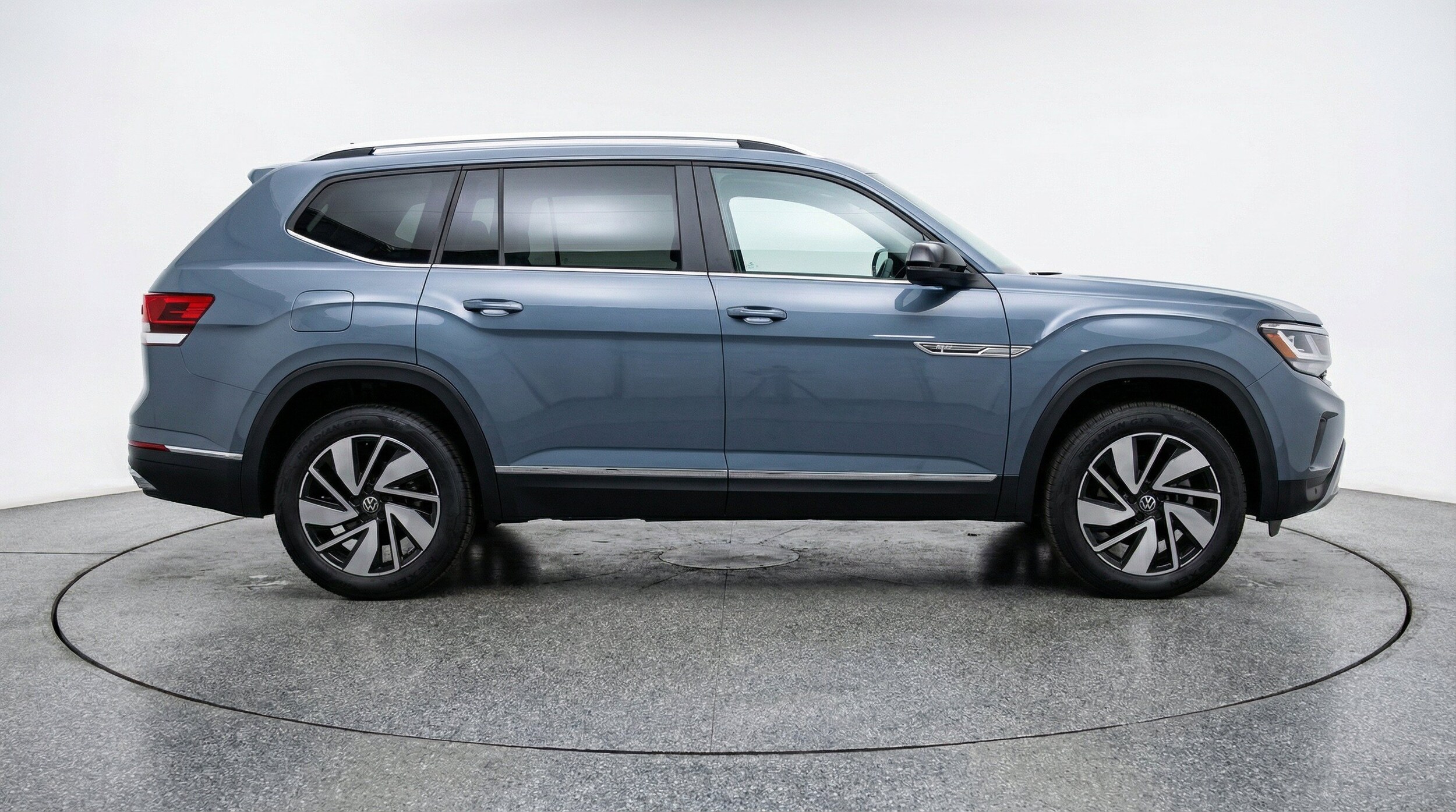 Thumbnail: 2026 Volkswagen Atlas - 11