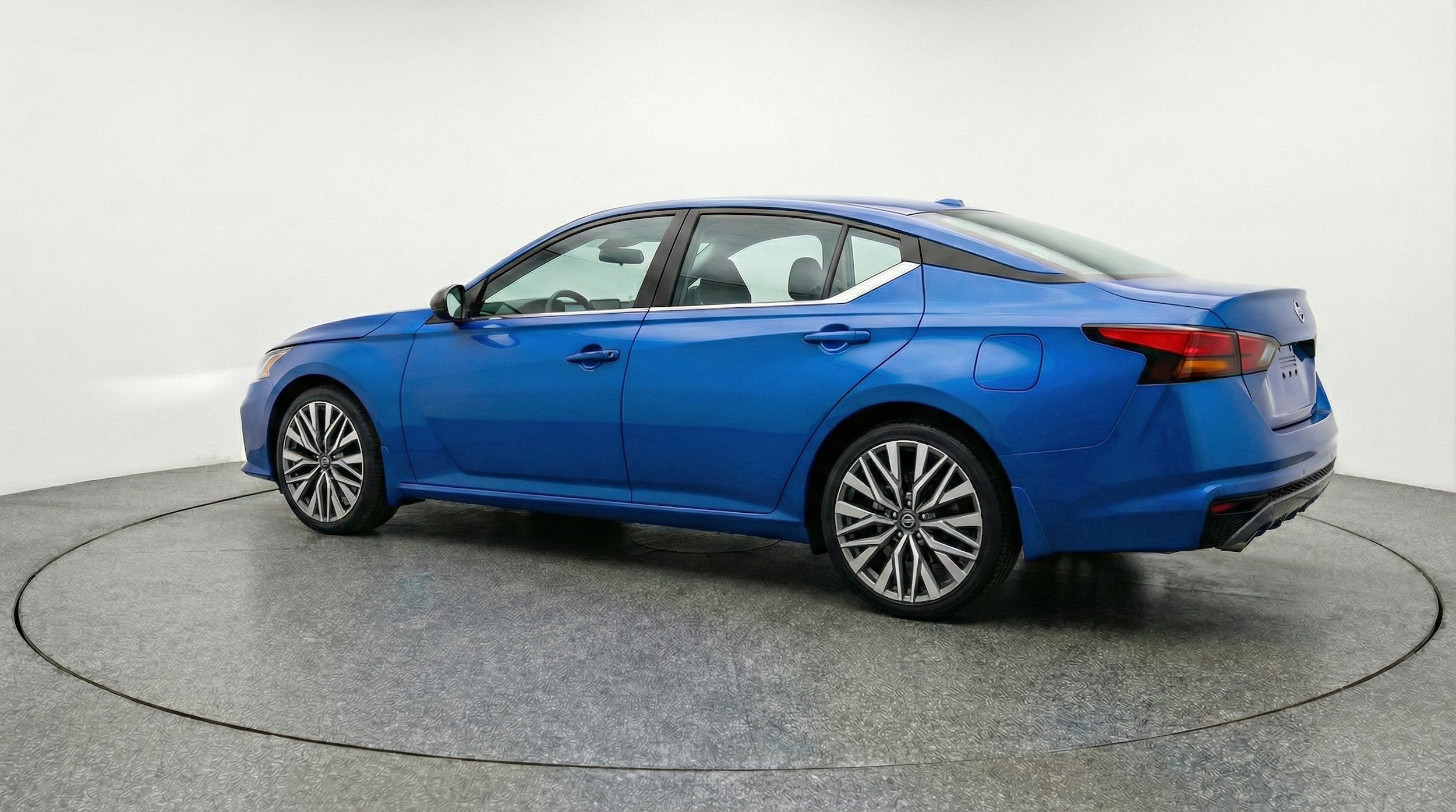 Thumbnail: 2025 Nissan Altima - 6