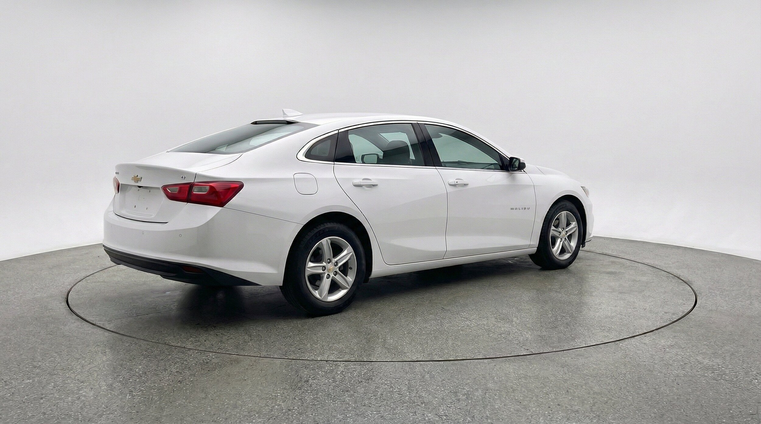 Thumbnail: 2024 Chevrolet Malibu - 9