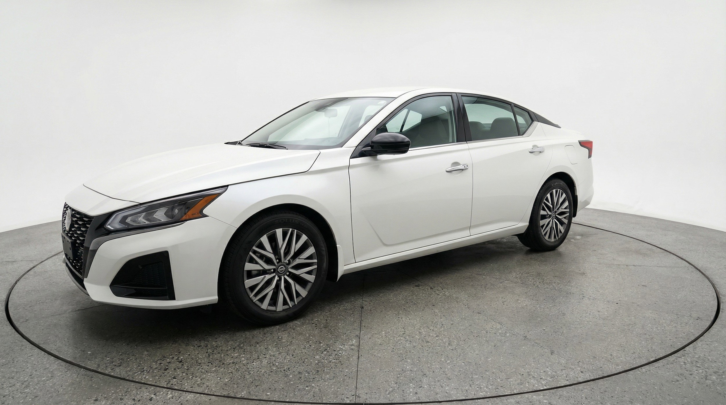 Thumbnail: 2025 Nissan Altima - 3