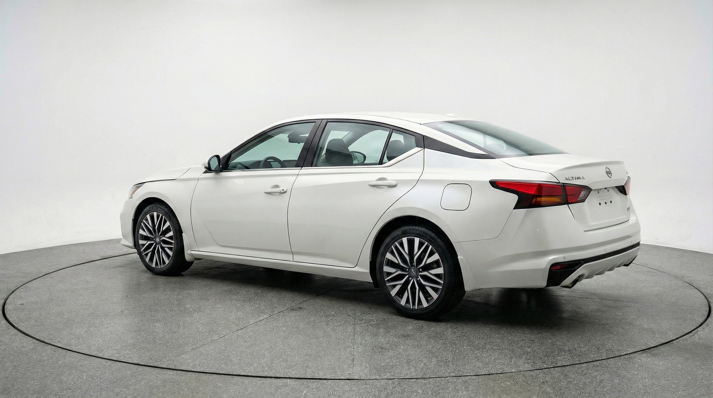 Thumbnail: 2025 Nissan Altima - 6