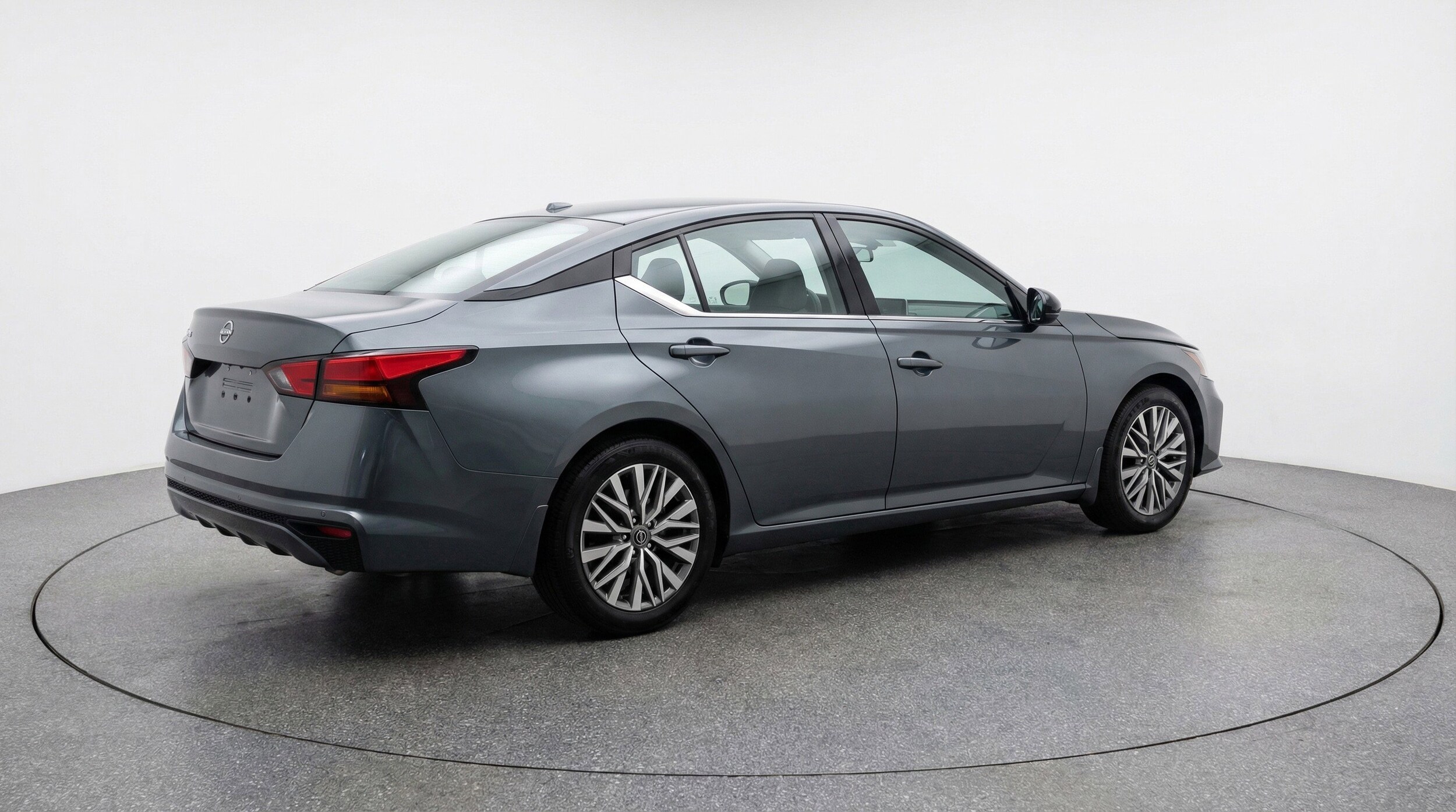 Thumbnail: 2025 Nissan Altima - 9