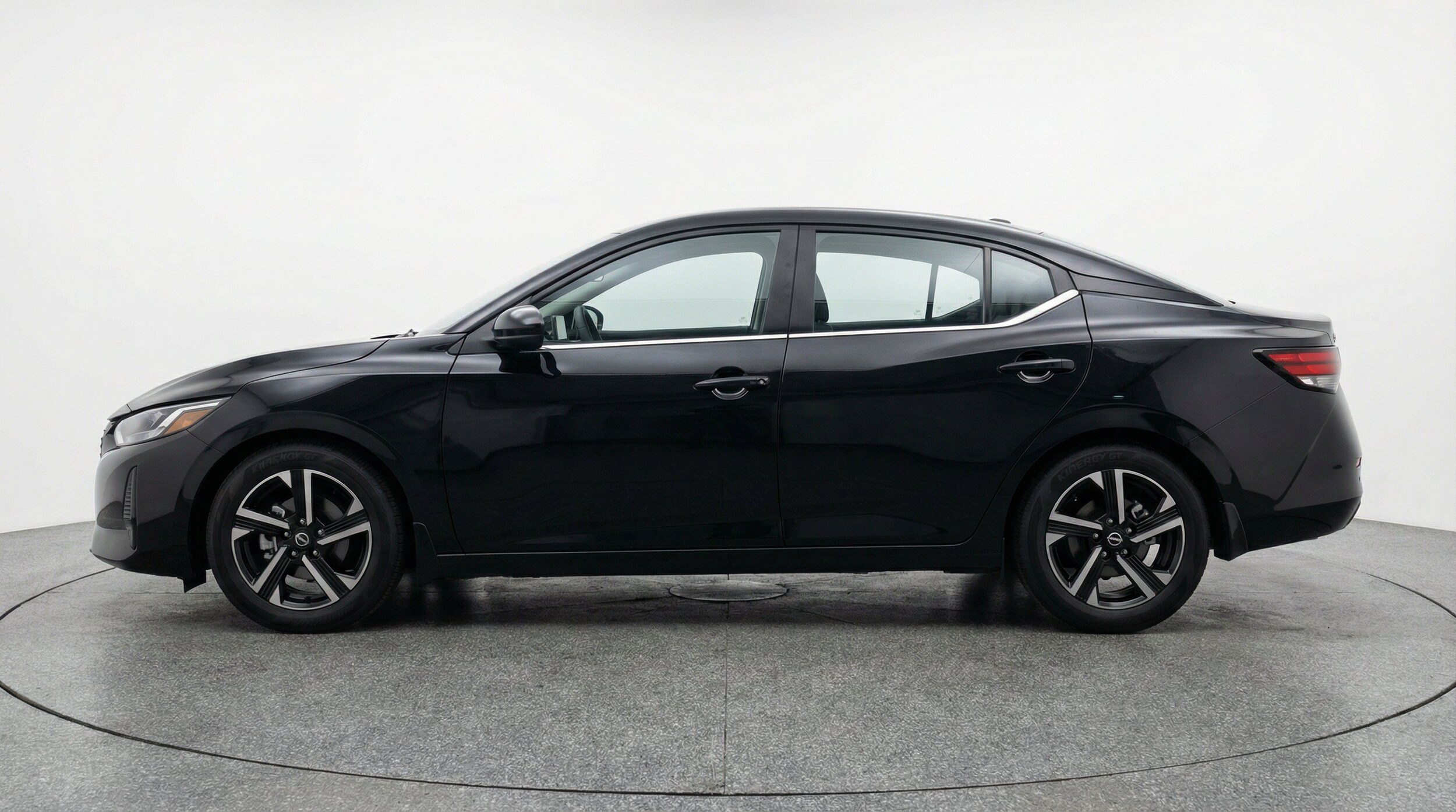 Thumbnail: 2025 Nissan Sentra - 5