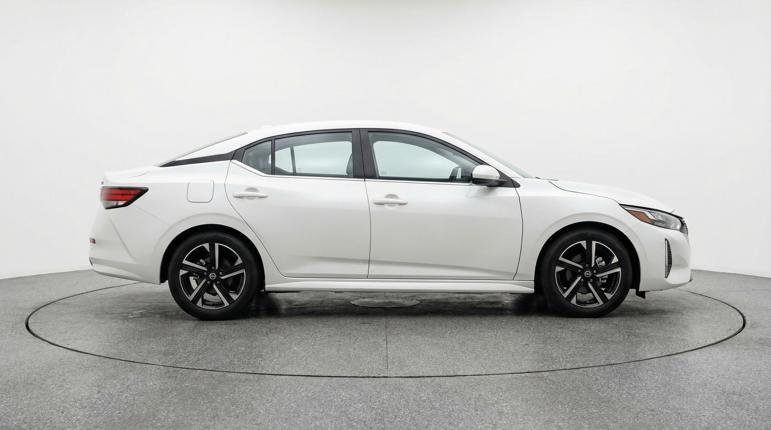 Thumbnail: 2025 Nissan Sentra - 11