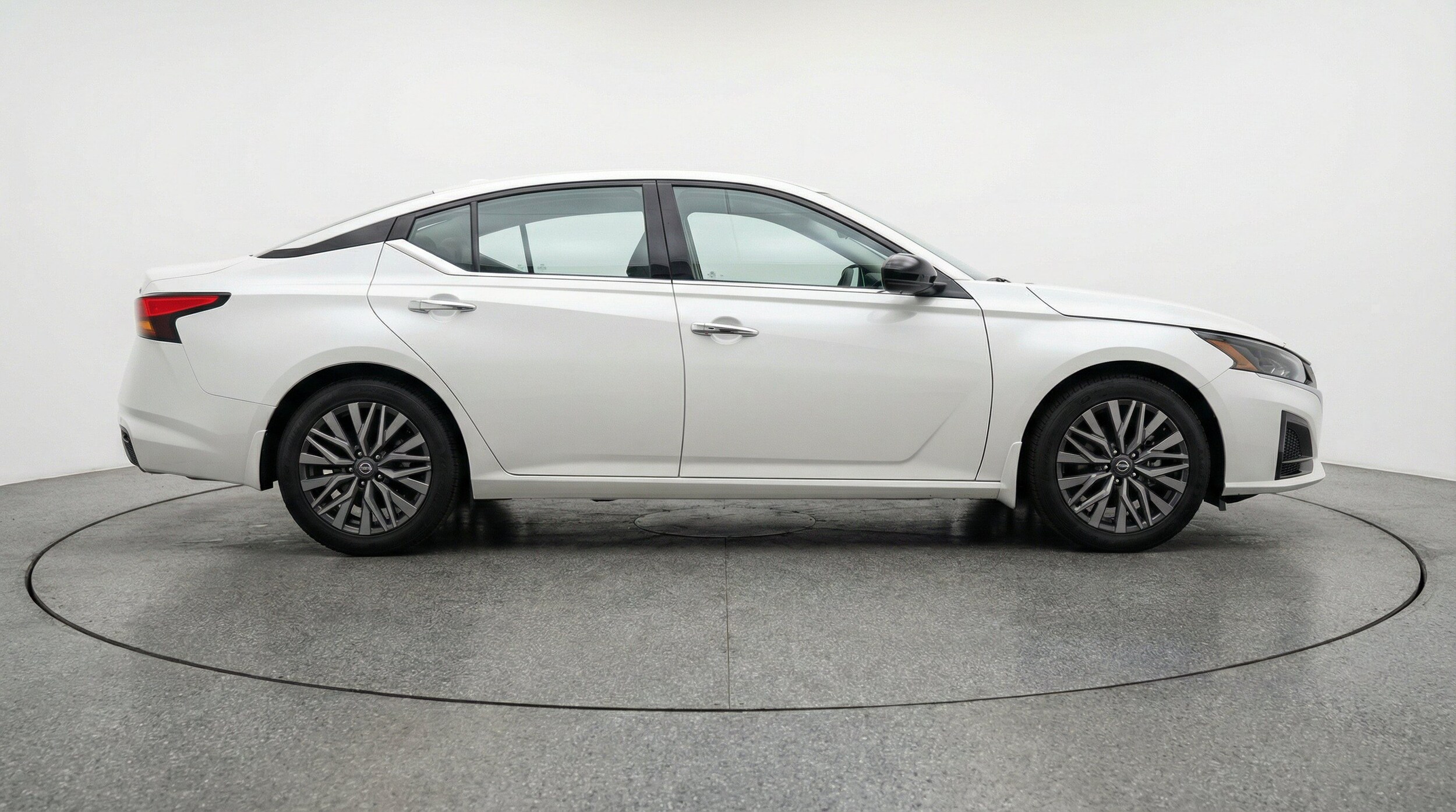 Thumbnail: 2025 Nissan Altima - 11