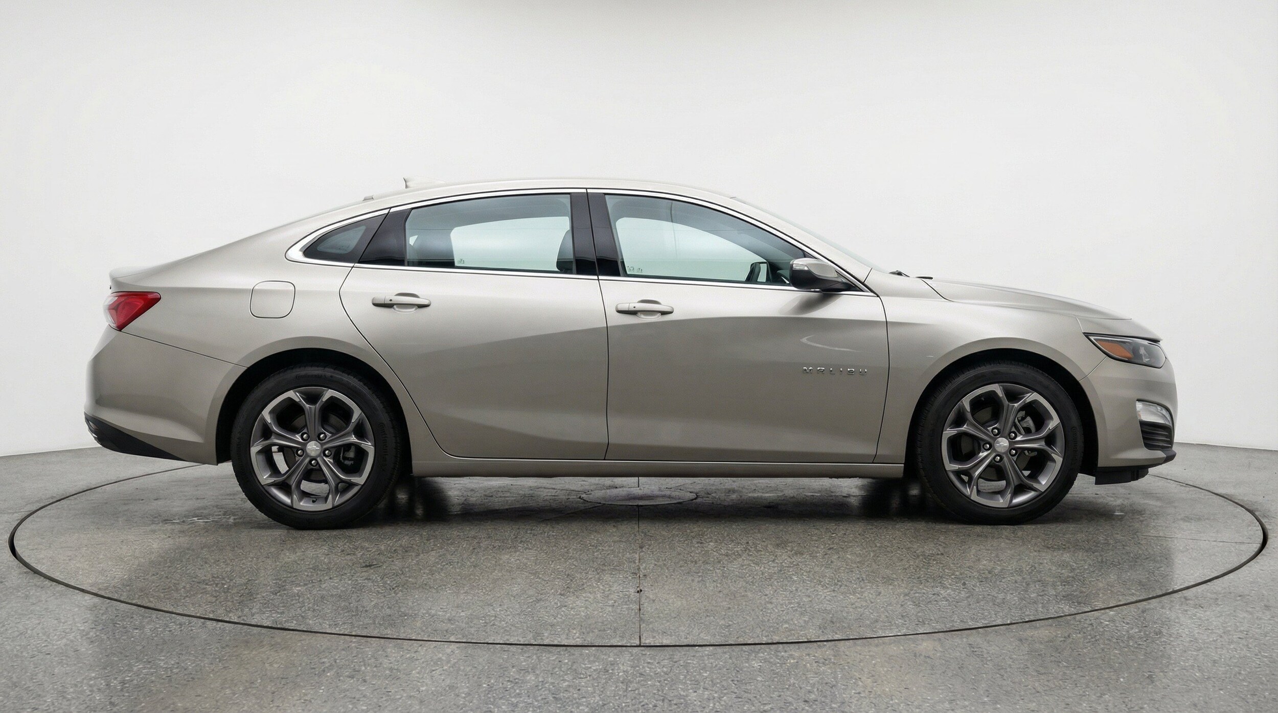 Thumbnail: 2024 Chevrolet Malibu - 11