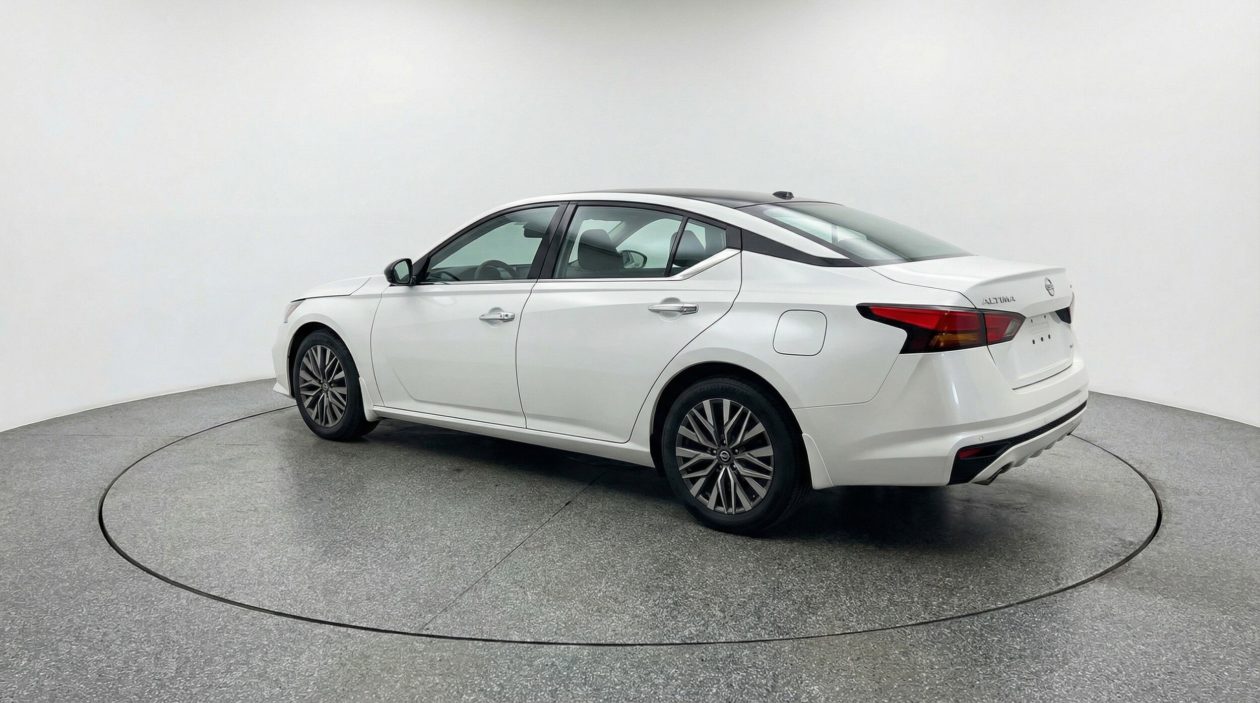 Thumbnail: 2025 Nissan Altima - 6