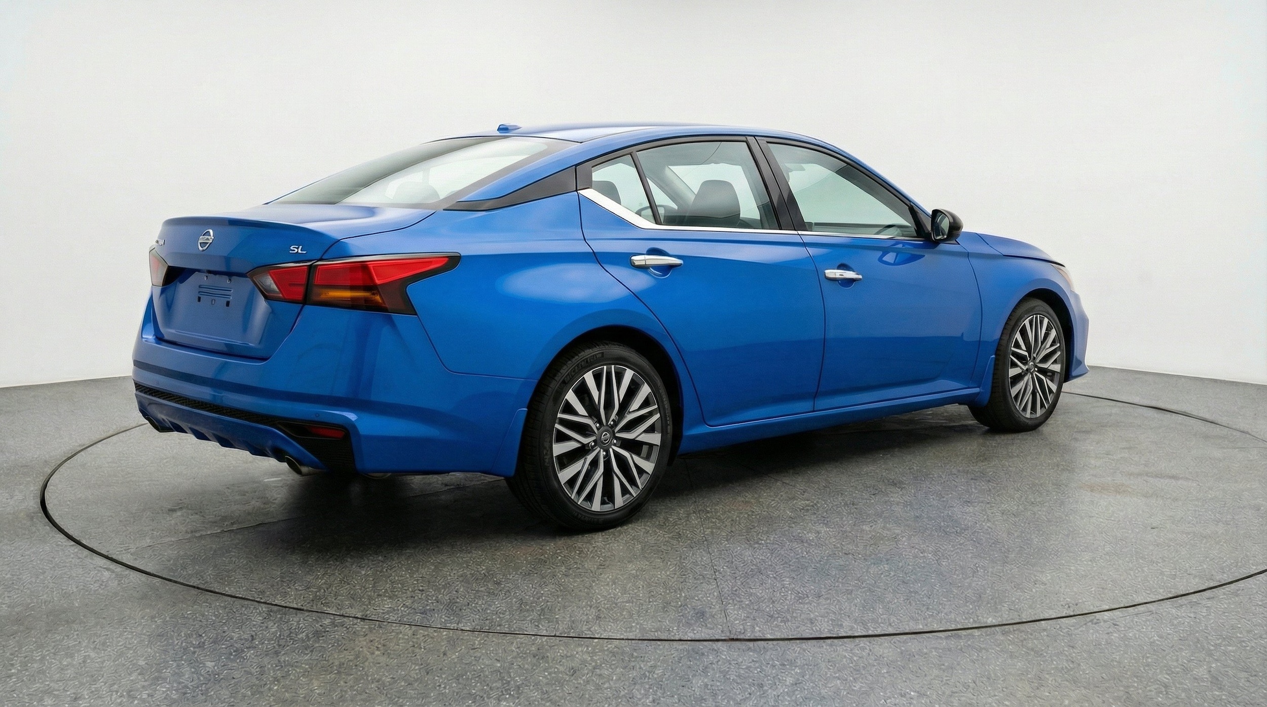 Thumbnail: 2025 Nissan Altima - 9