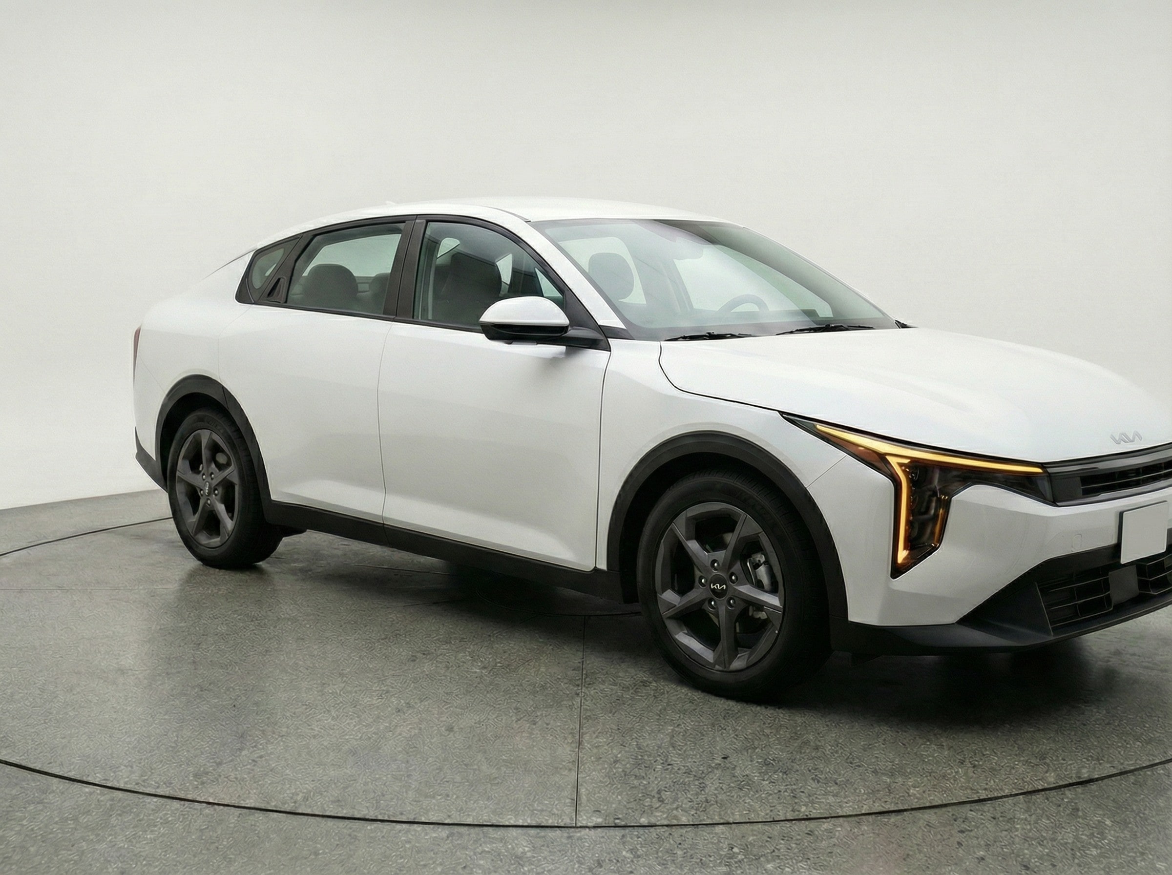 Thumbnail: 2025 Kia K4 - 1