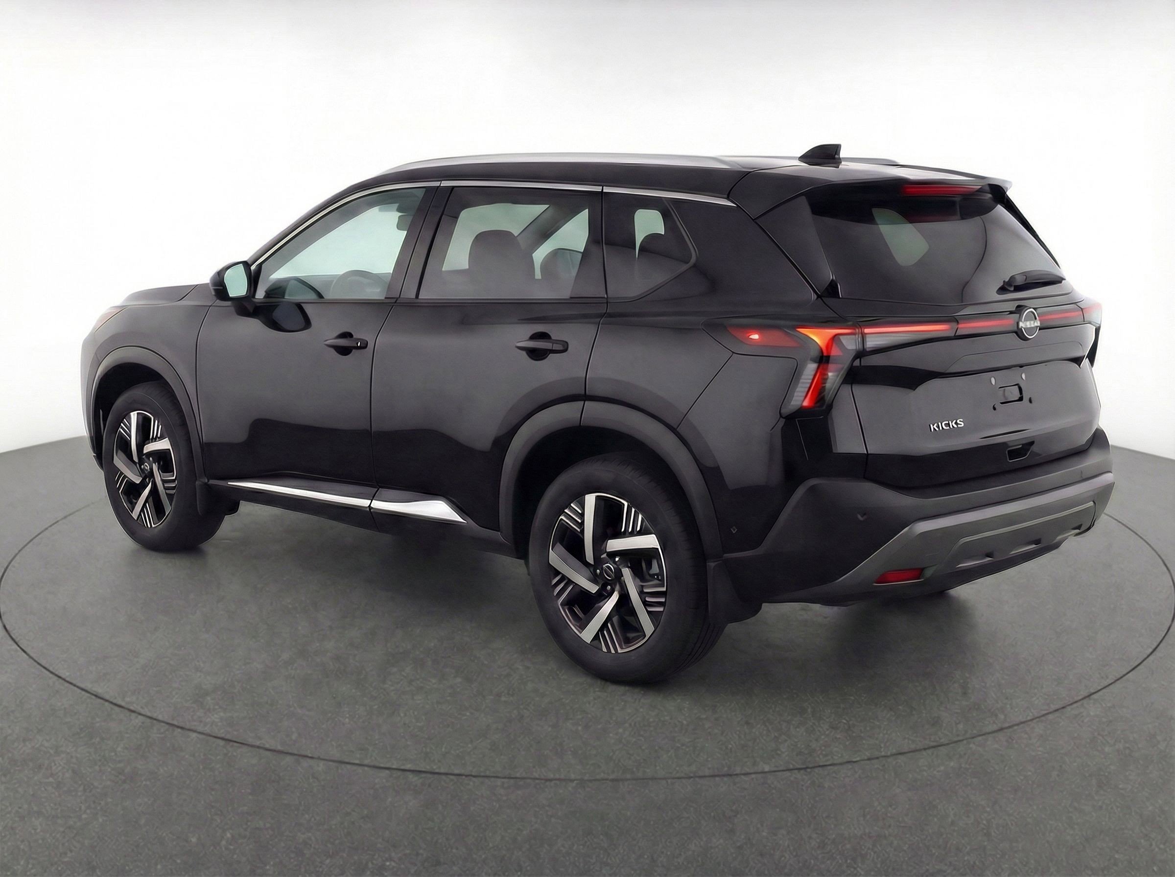 Thumbnail: 2025 Nissan Kicks - 6