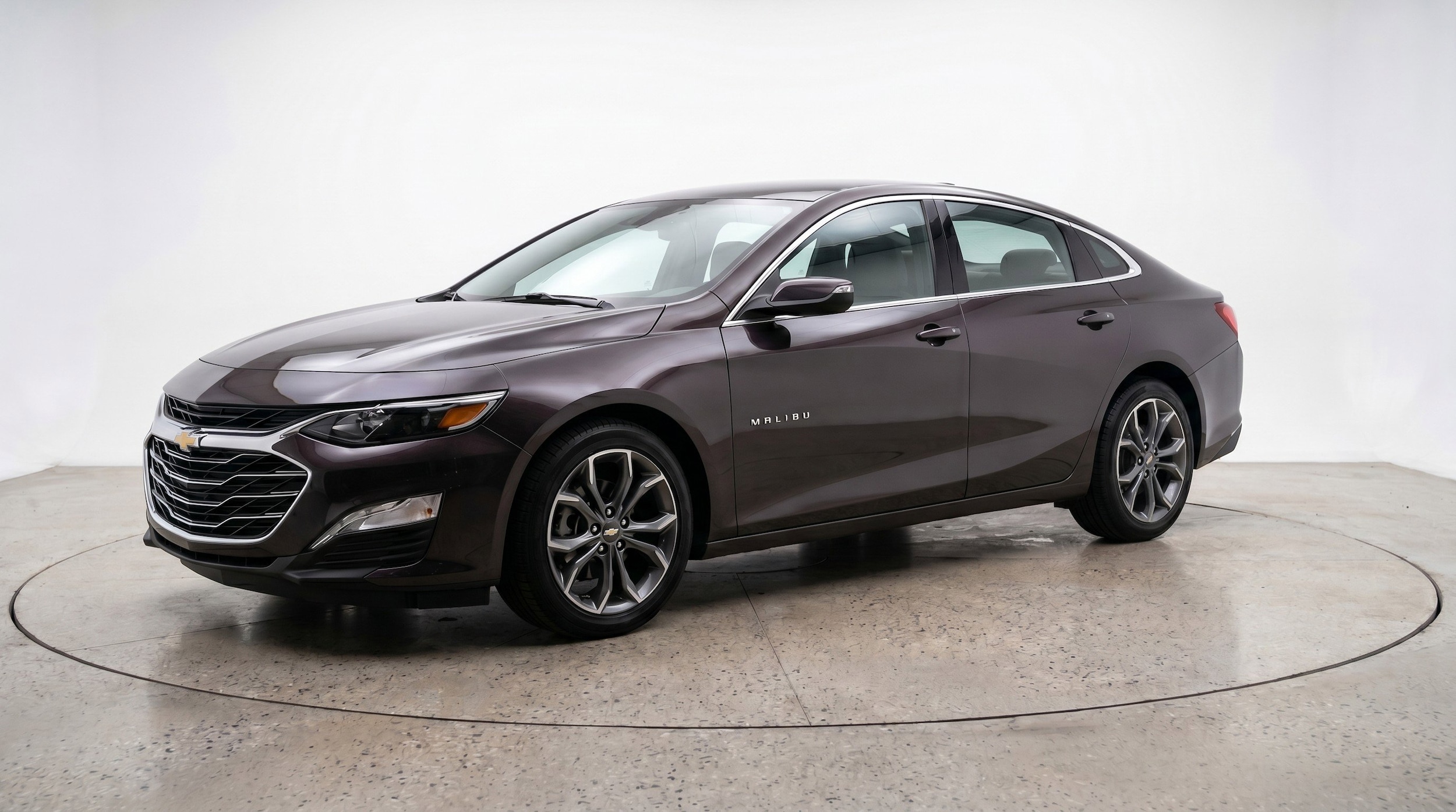 Thumbnail: 2024 Chevrolet Malibu - 3