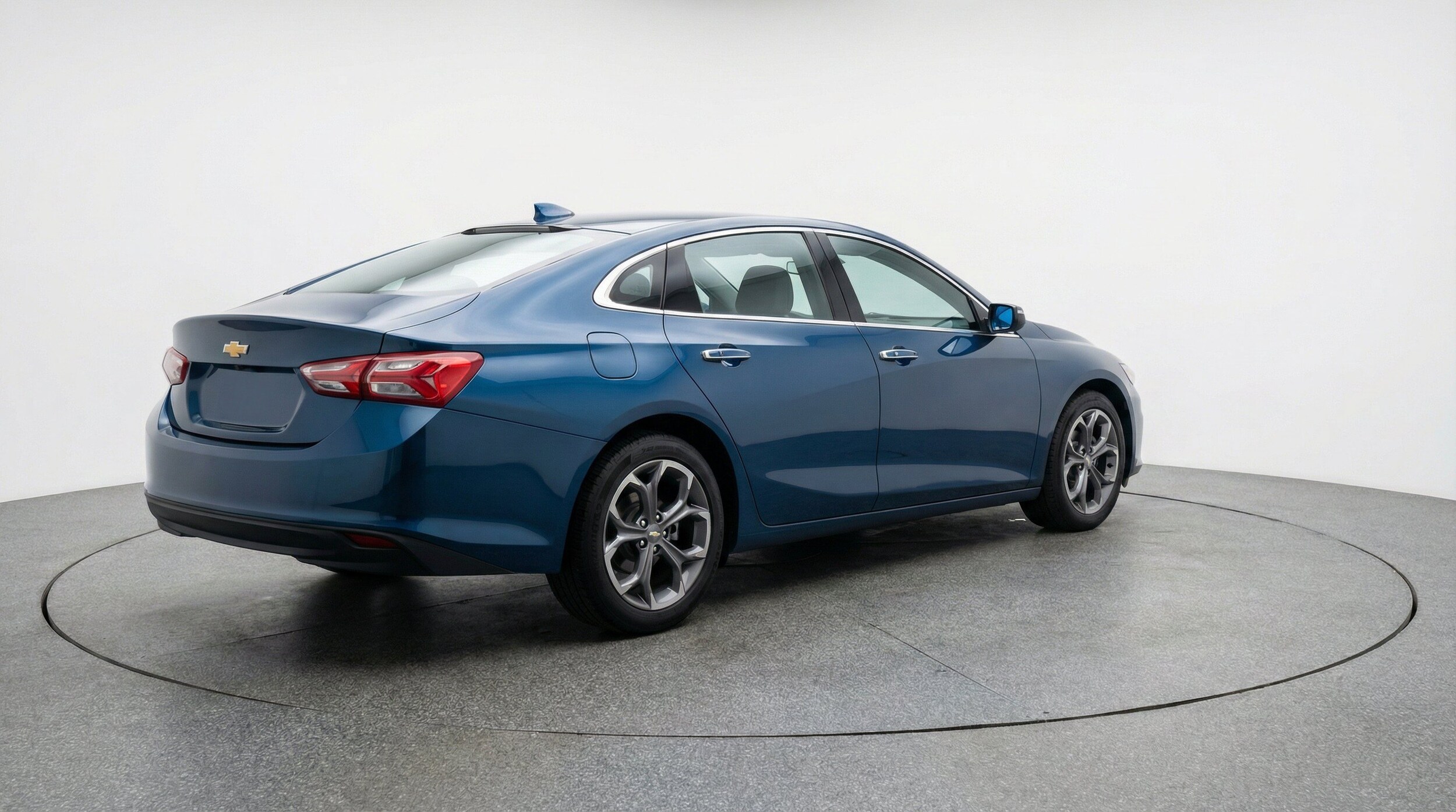 Thumbnail: 2024 Chevrolet Malibu - 9