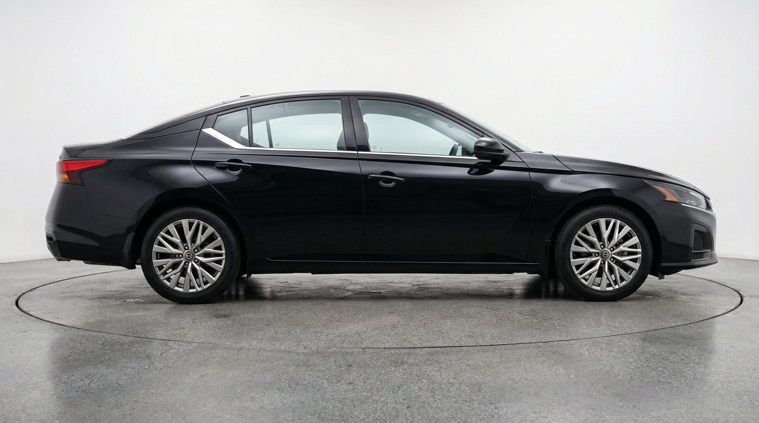 Thumbnail: 2025 Nissan Altima - 11