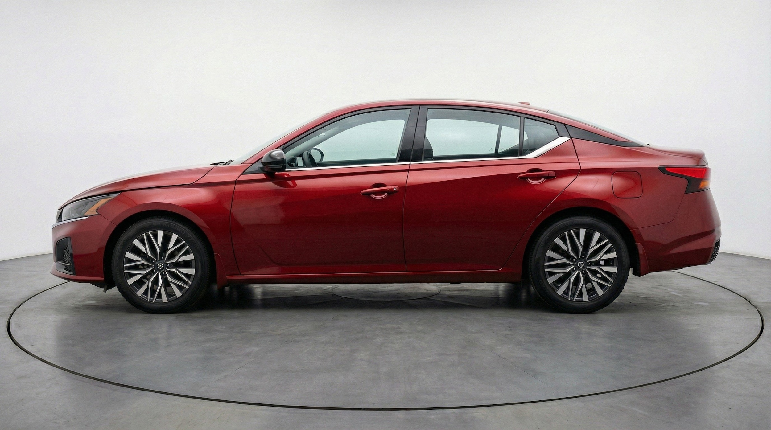 Thumbnail: 2025 Nissan Altima - 5