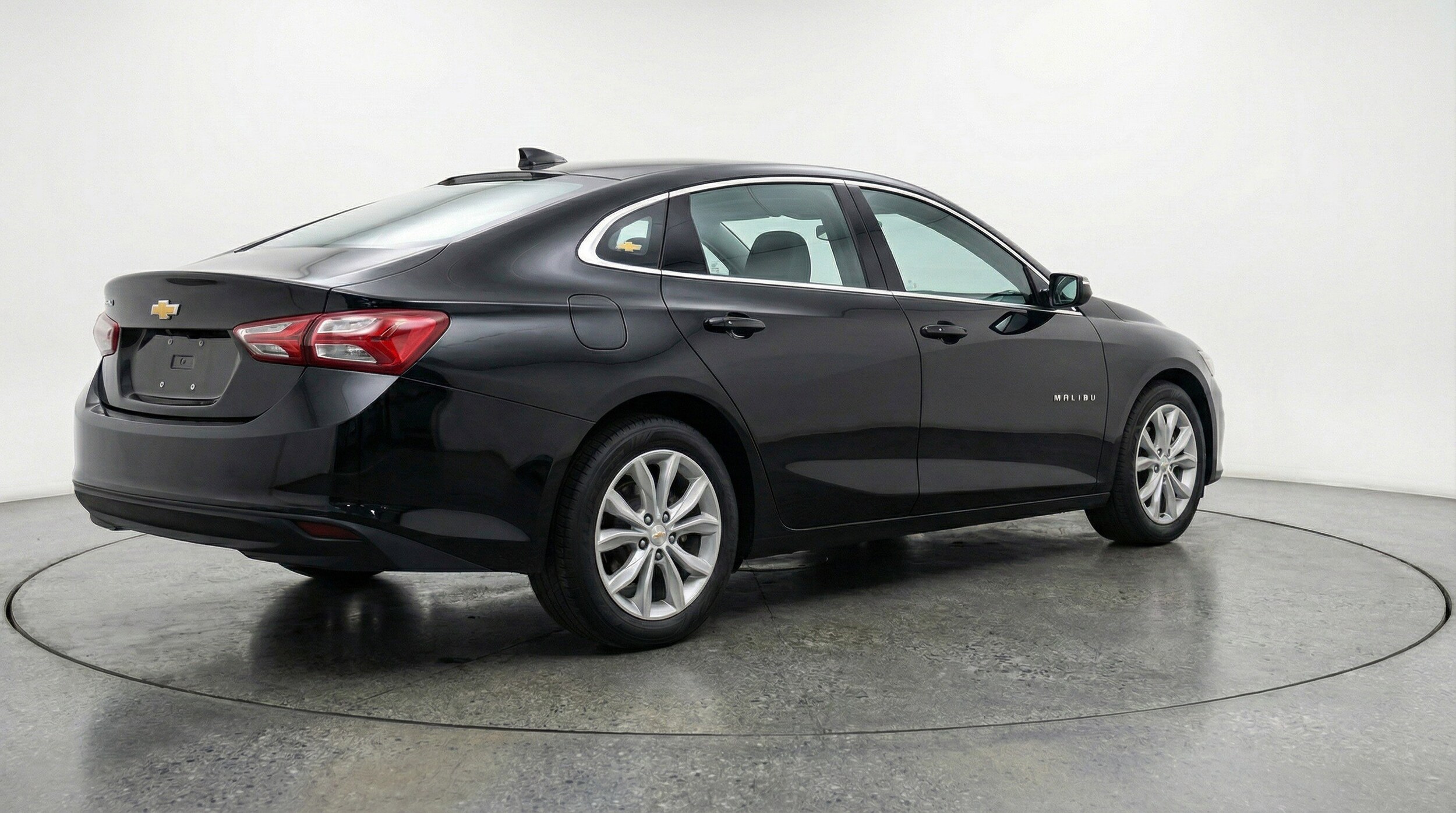 Thumbnail: 2024 Chevrolet Malibu - 9