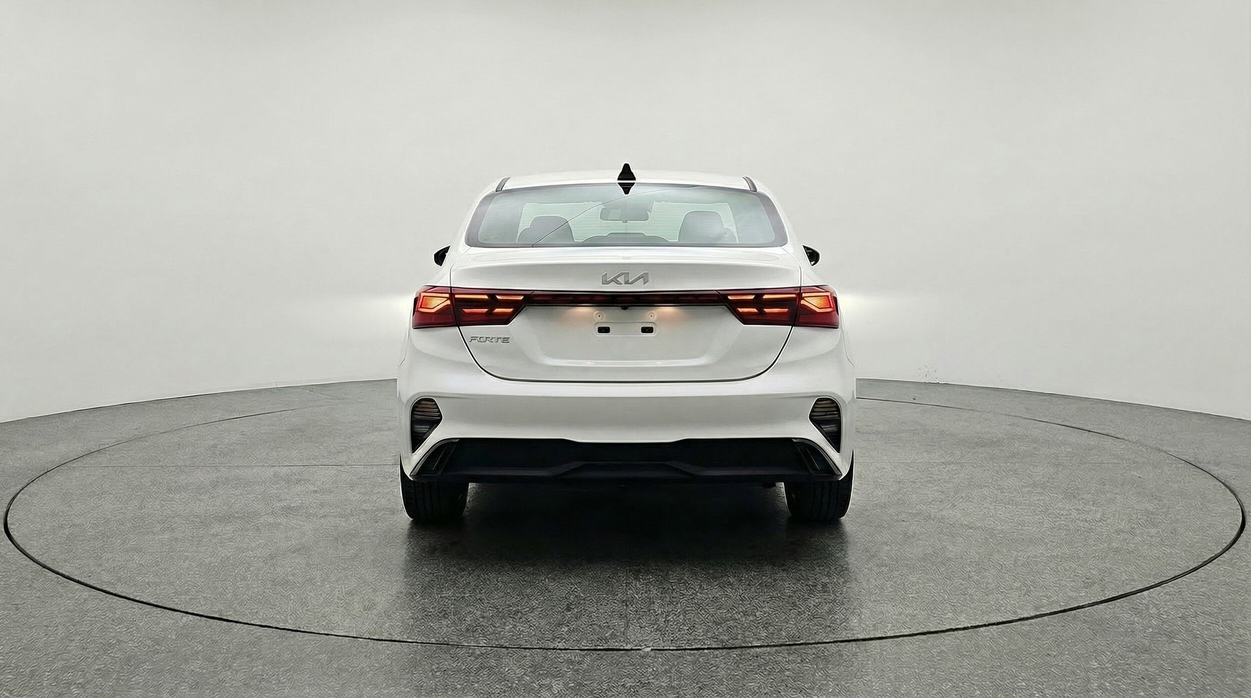 Thumbnail: 2024 Kia Forte - 7