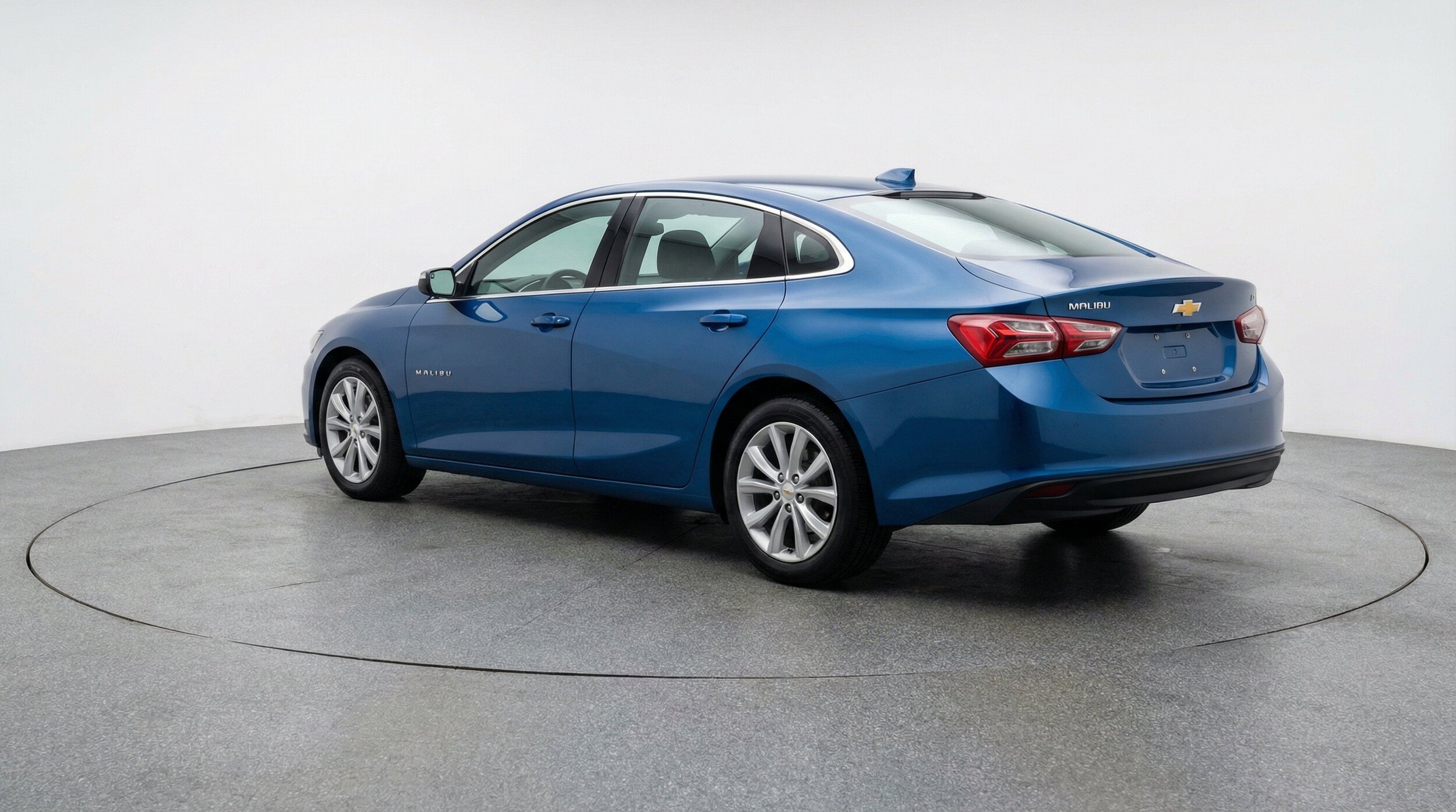 Thumbnail: 2024 Chevrolet Malibu - 6
