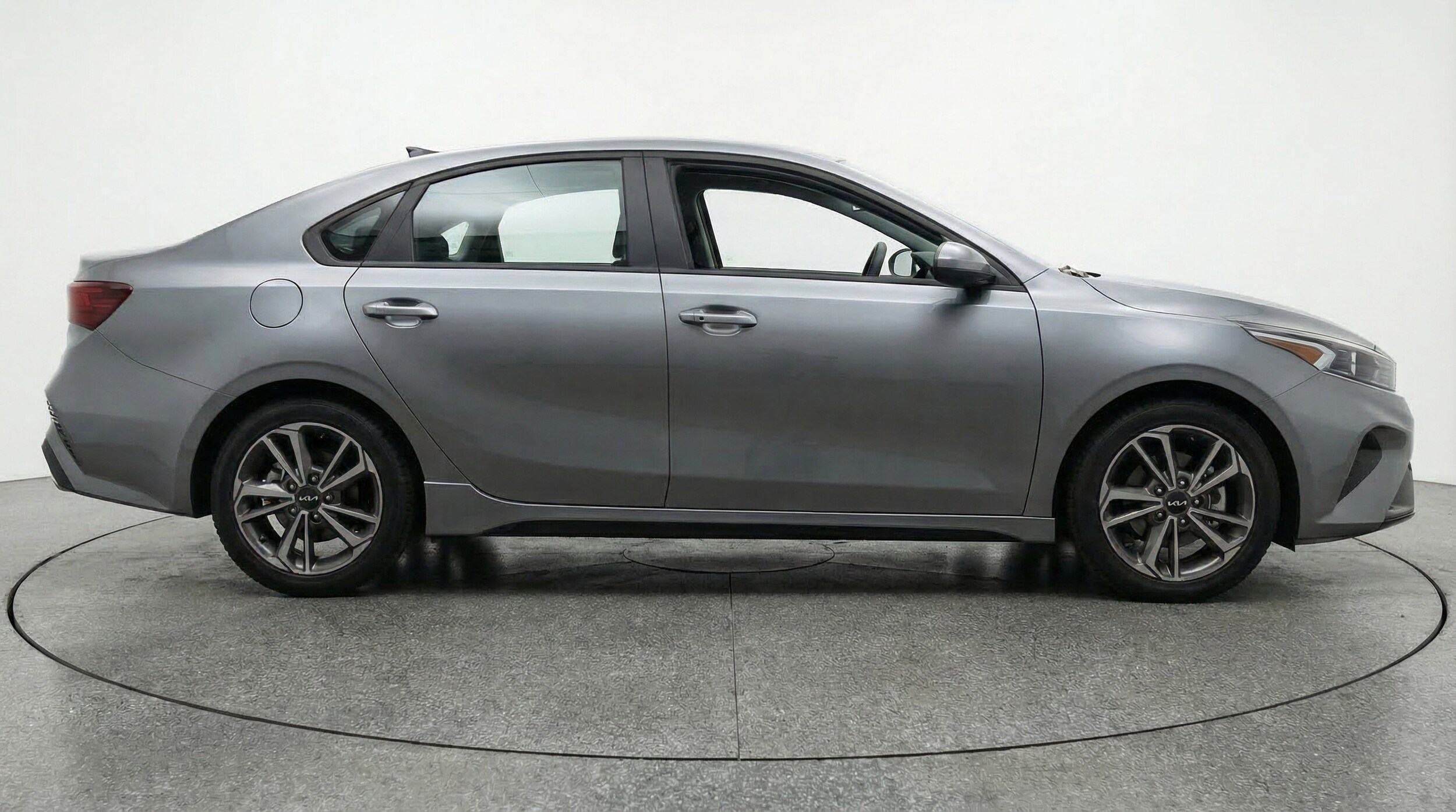 Thumbnail: 2024 Kia Forte - 11