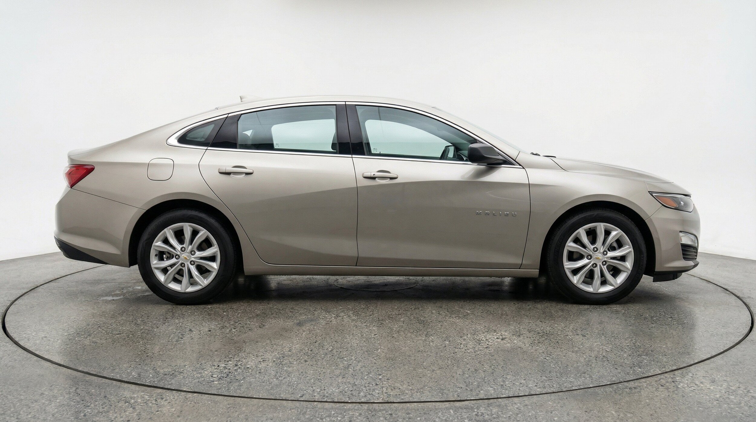 Thumbnail: 2024 Chevrolet Malibu - 11