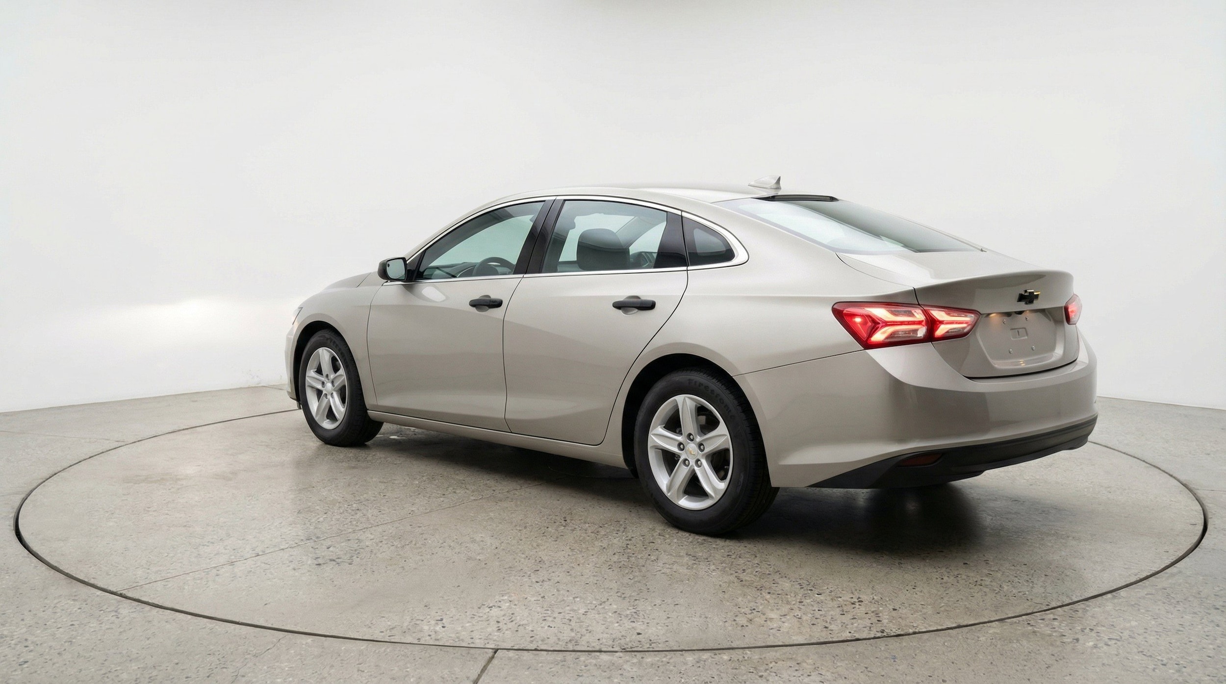 Thumbnail: 2024 Chevrolet Malibu - 6