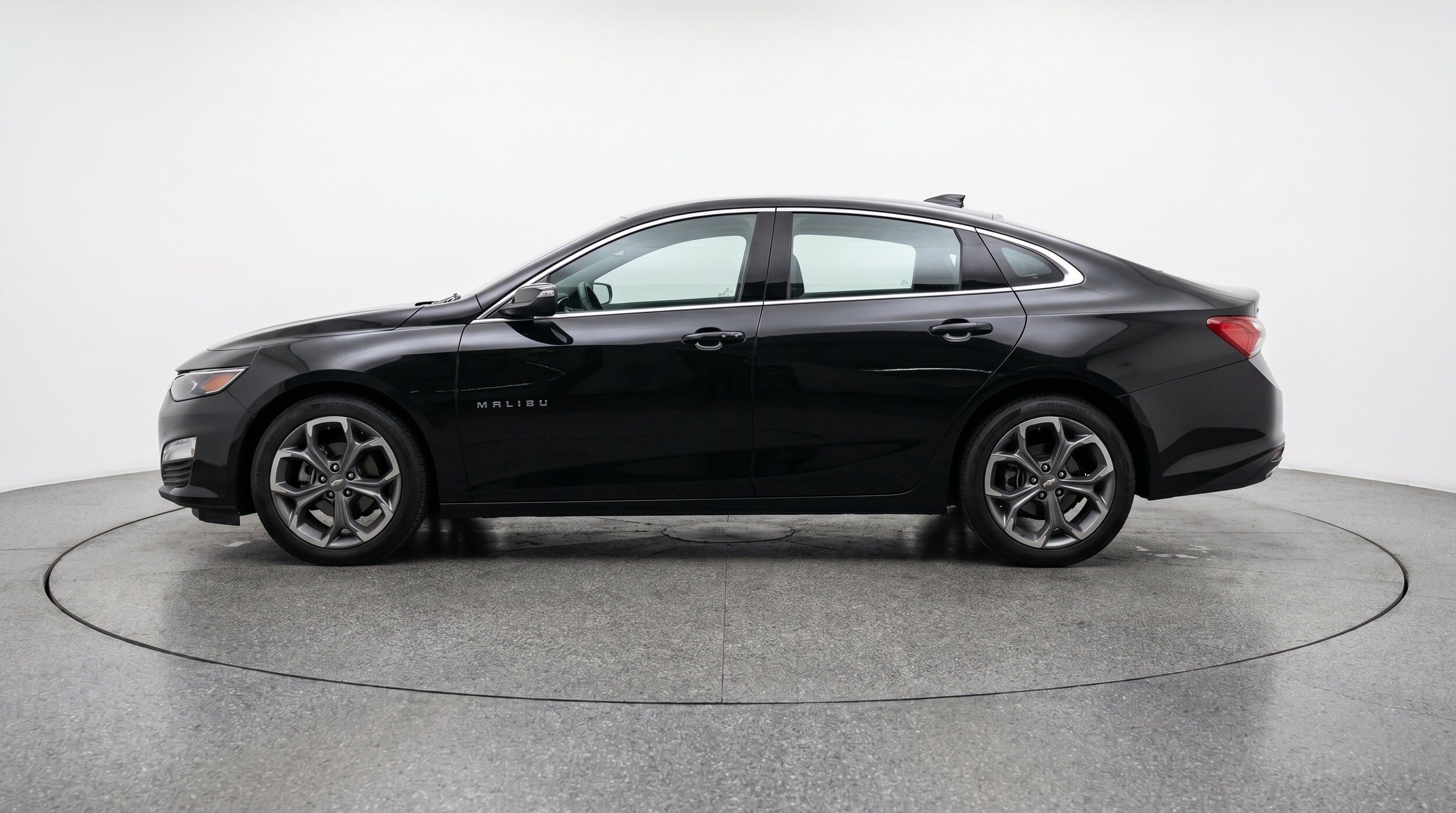 Thumbnail: 2024 Chevrolet Malibu - 5
