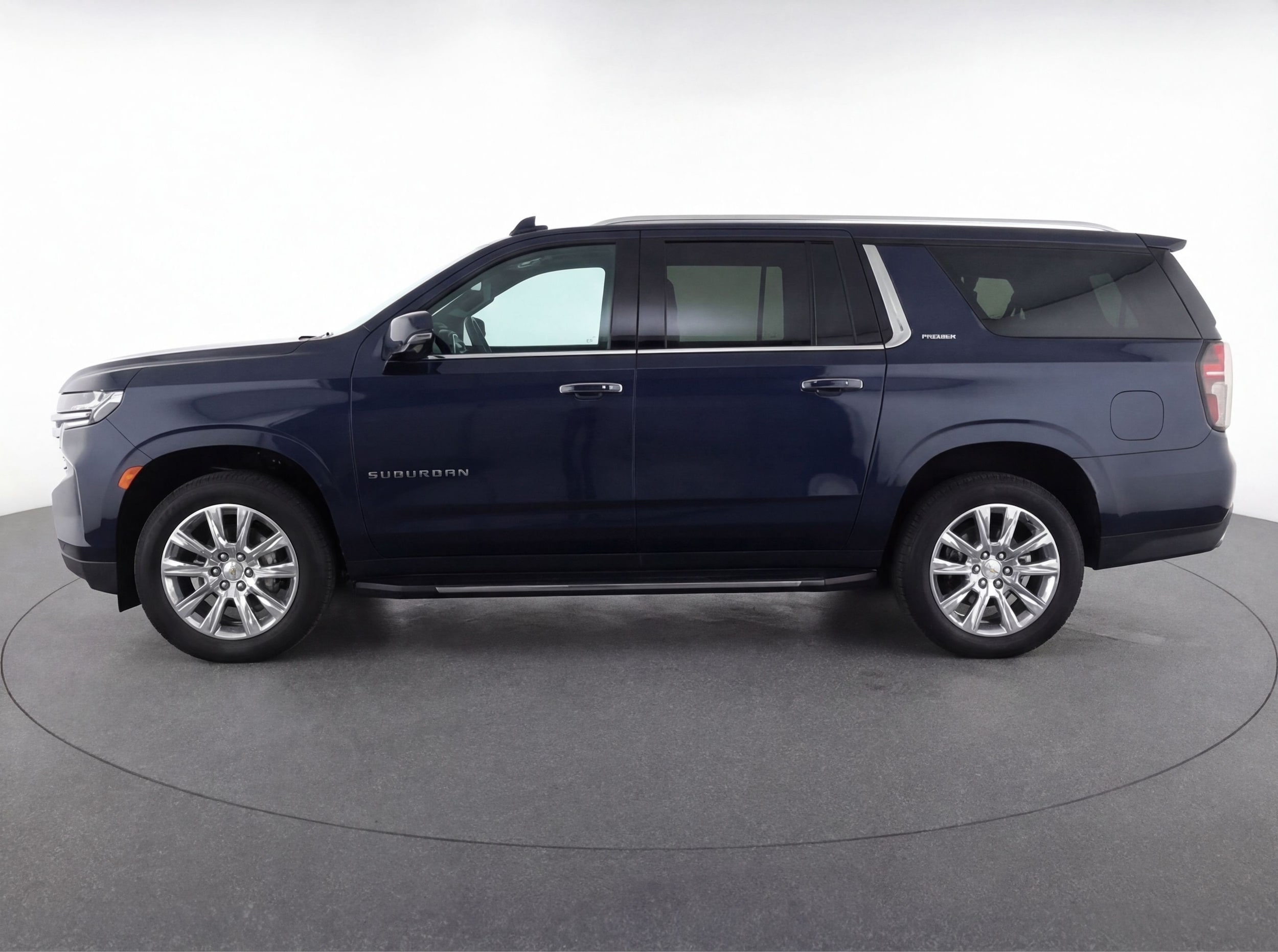 Thumbnail: 2023 Chevrolet Suburban - 5