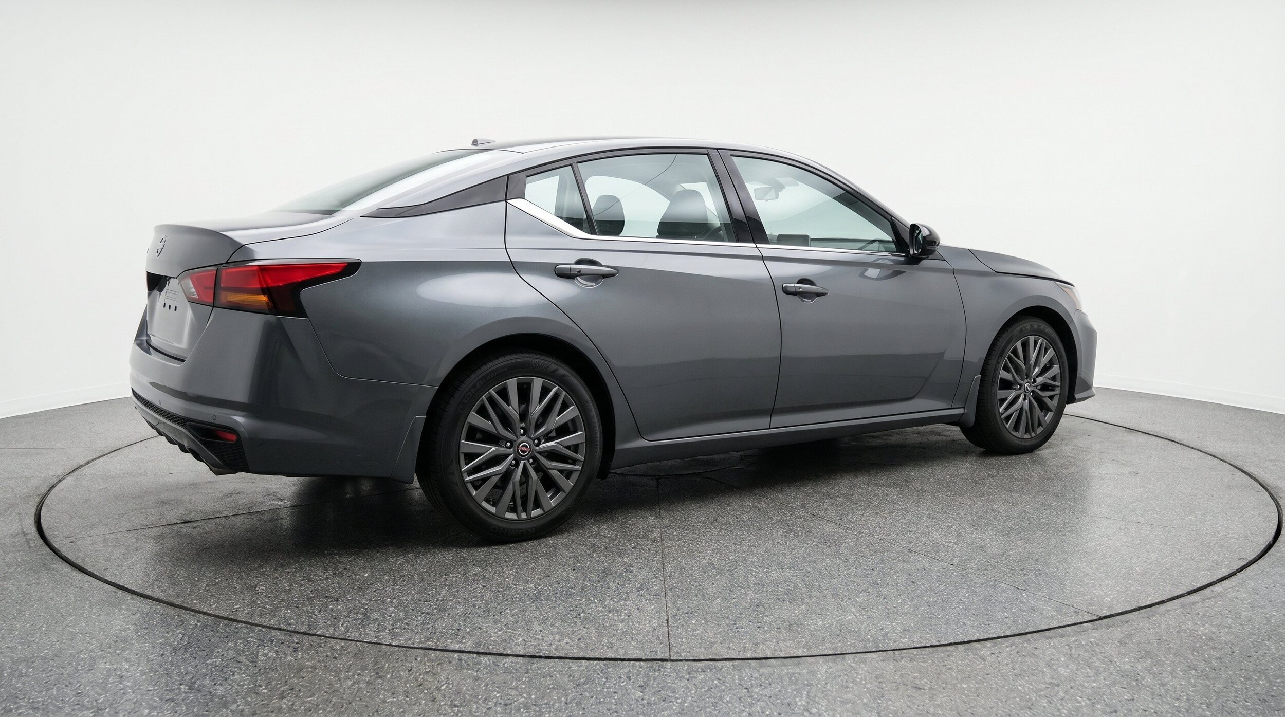 Thumbnail: 2025 Nissan Altima - 9