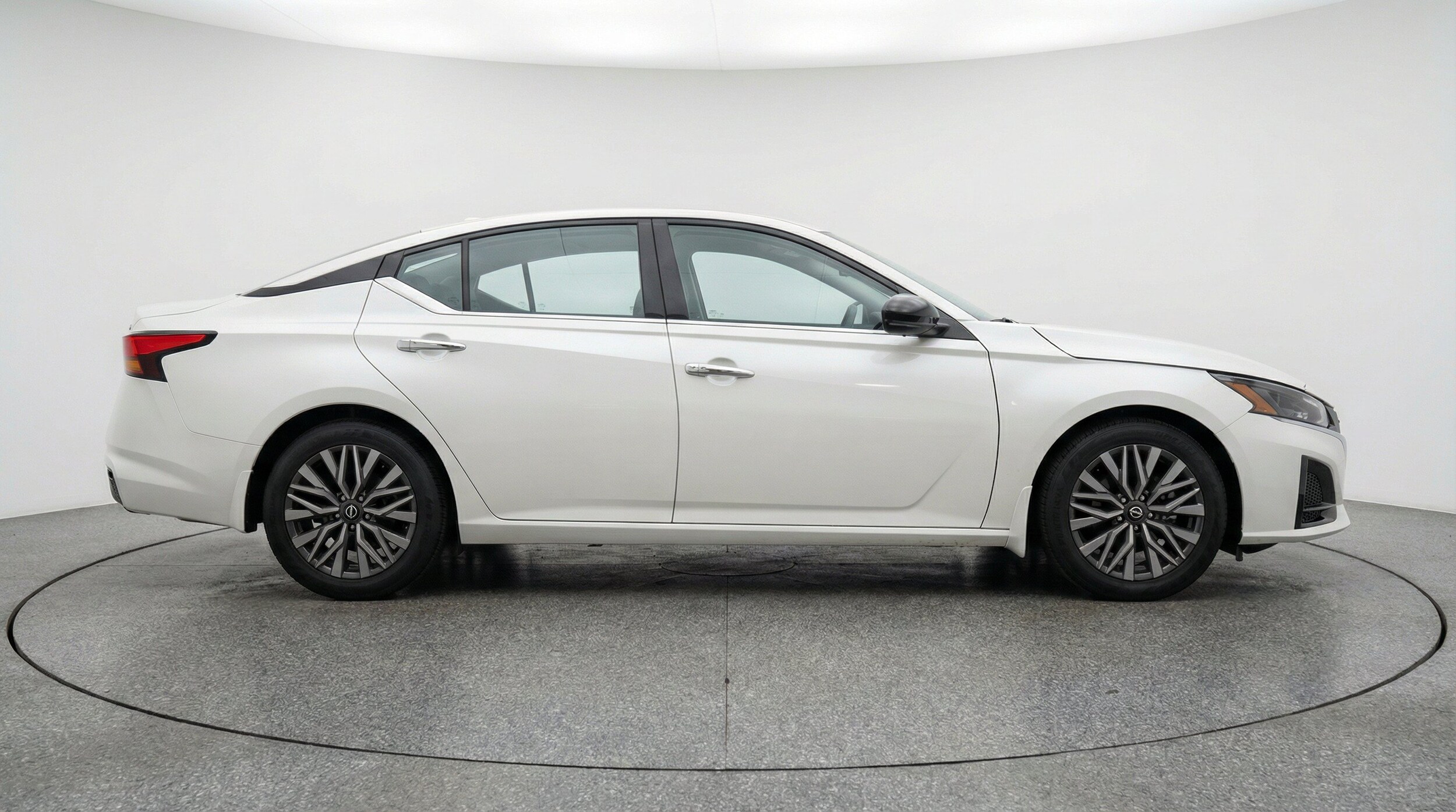 Thumbnail: 2025 Nissan Altima - 11