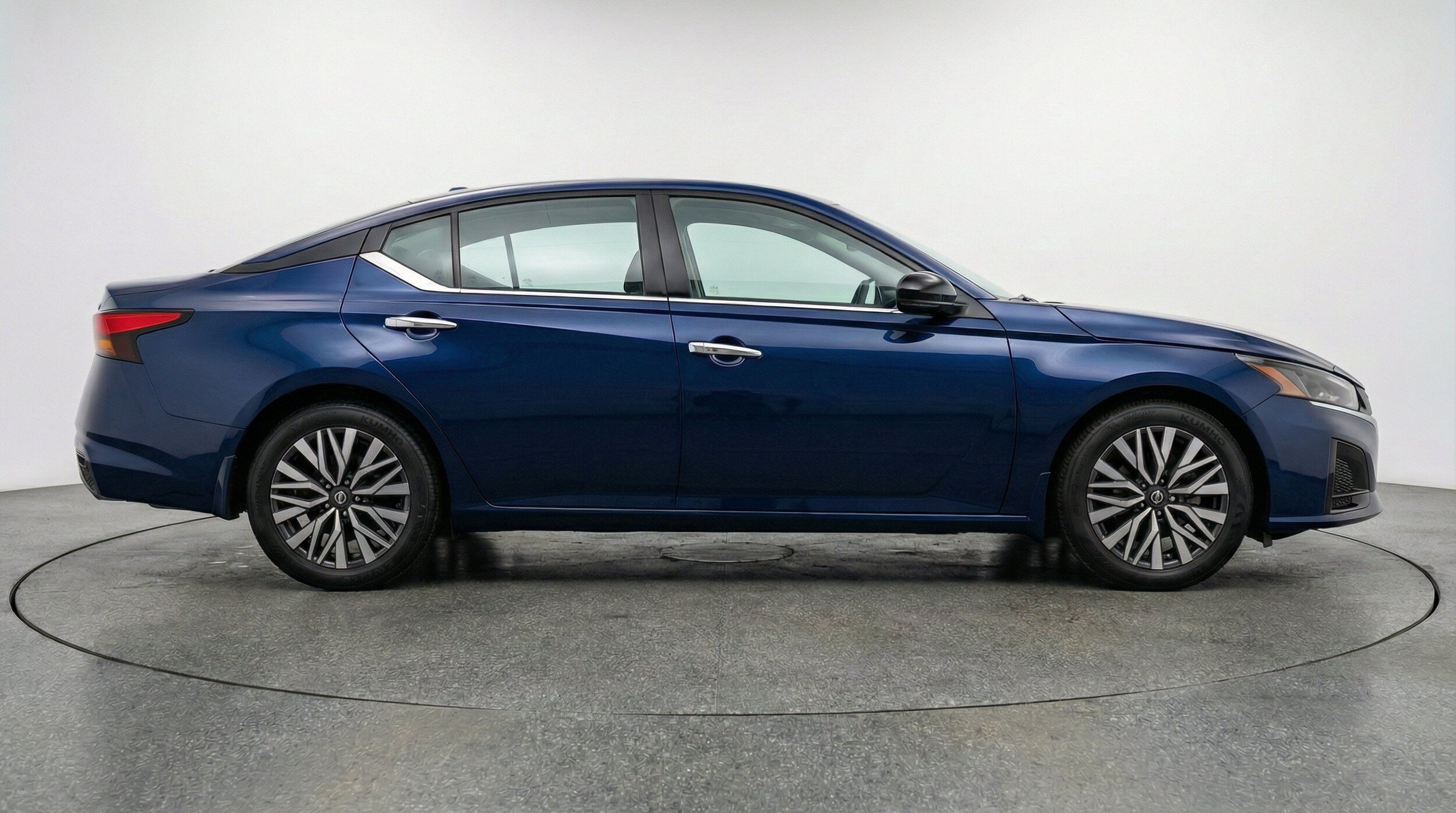 Thumbnail: 2025 Nissan Altima - 11