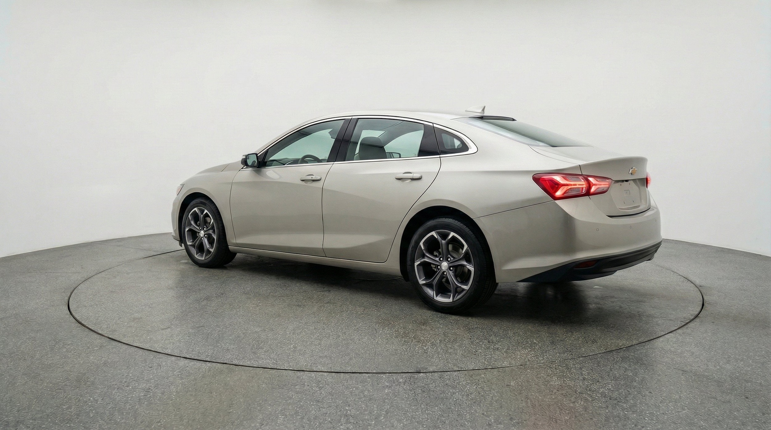 Thumbnail: 2024 Chevrolet Malibu - 6