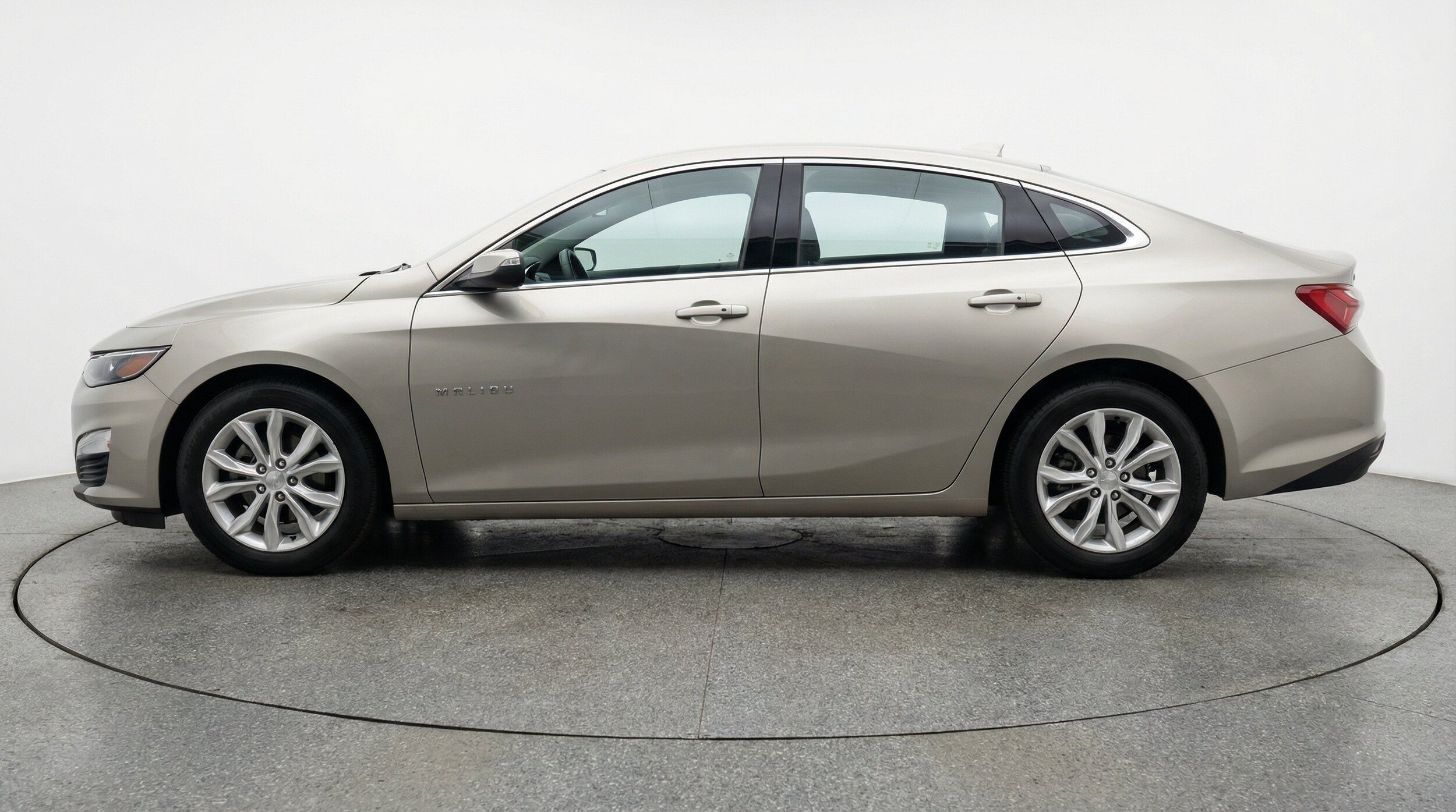 Thumbnail: 2024 Chevrolet Malibu - 5