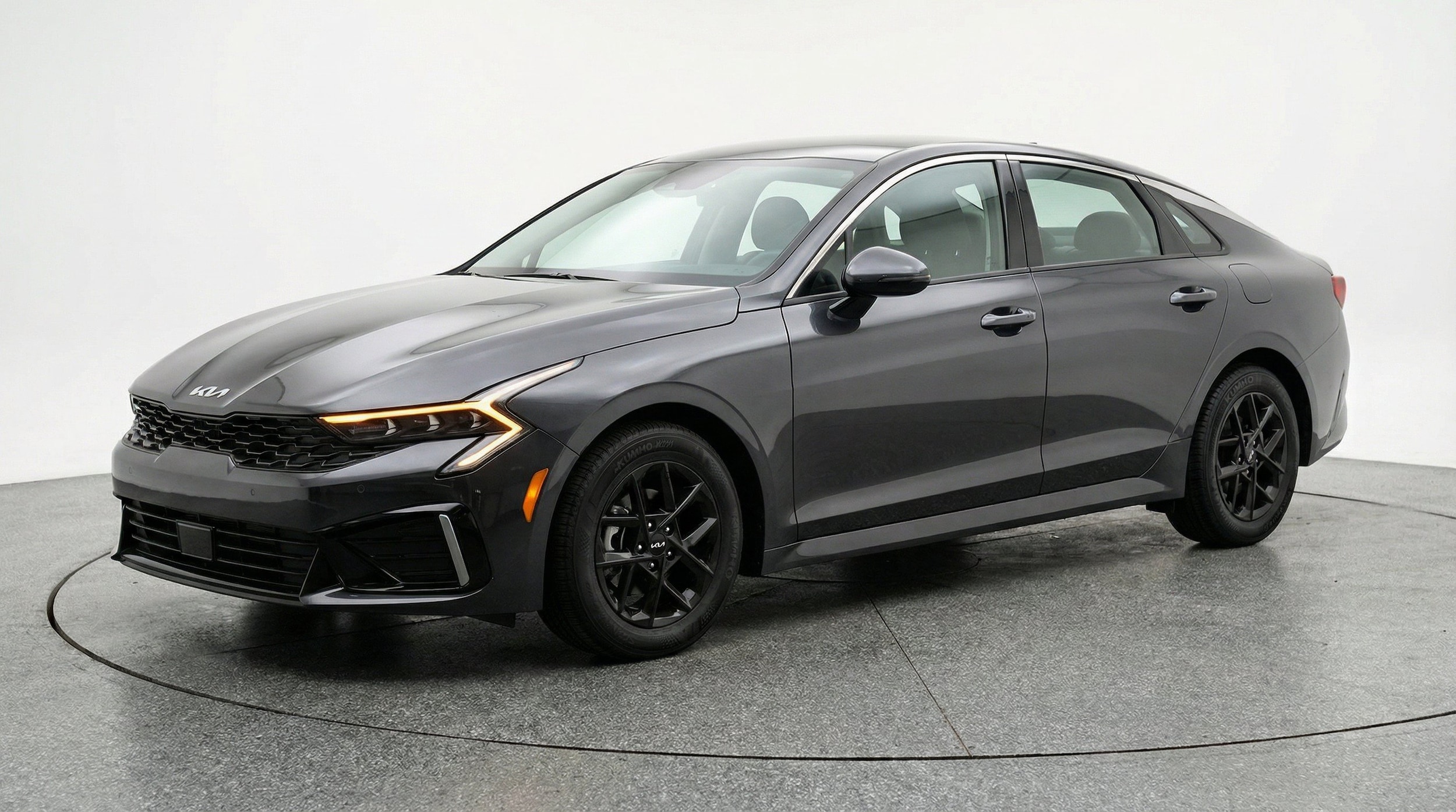 Thumbnail: 2025 Kia K5 - 3