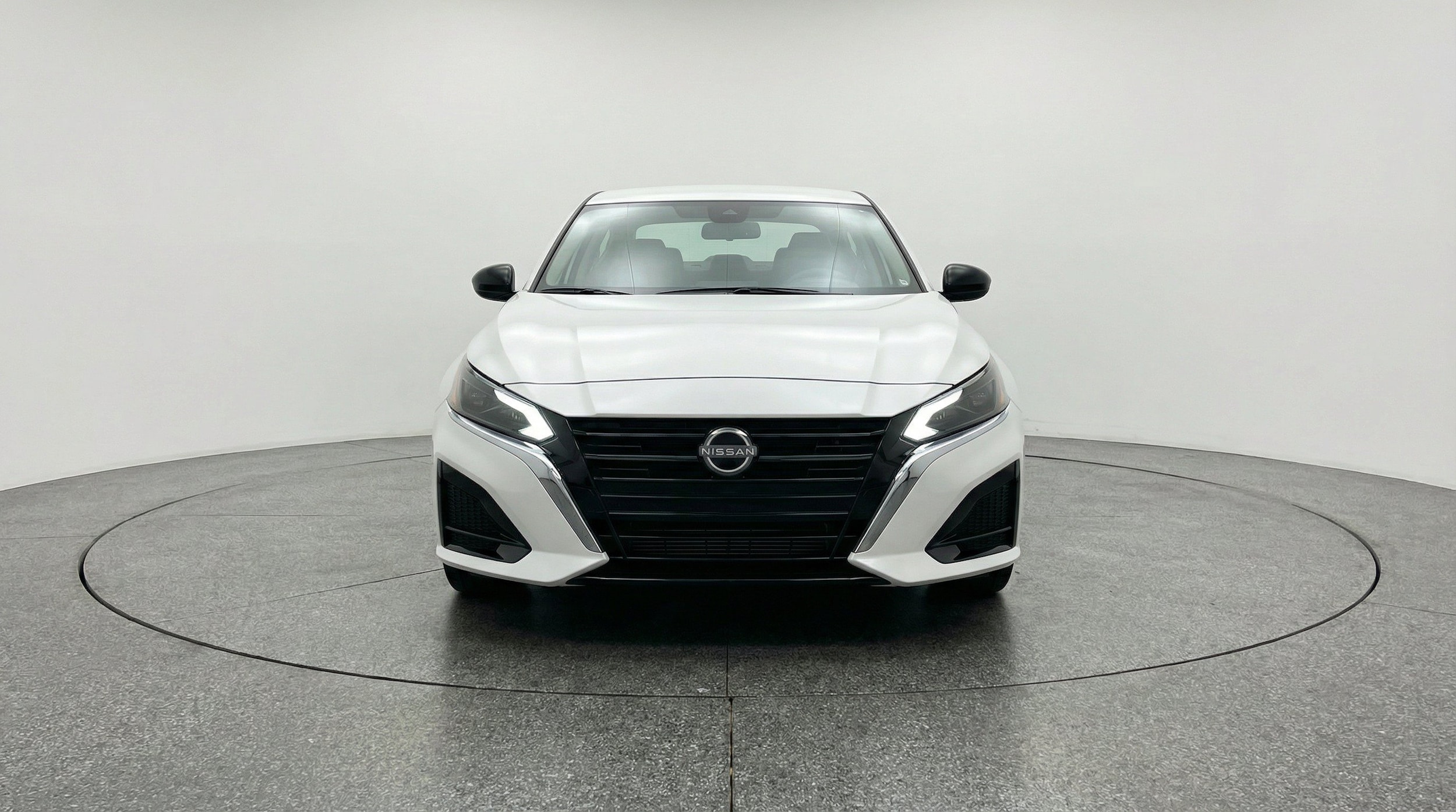 Thumbnail: 2025 Nissan Altima - 2