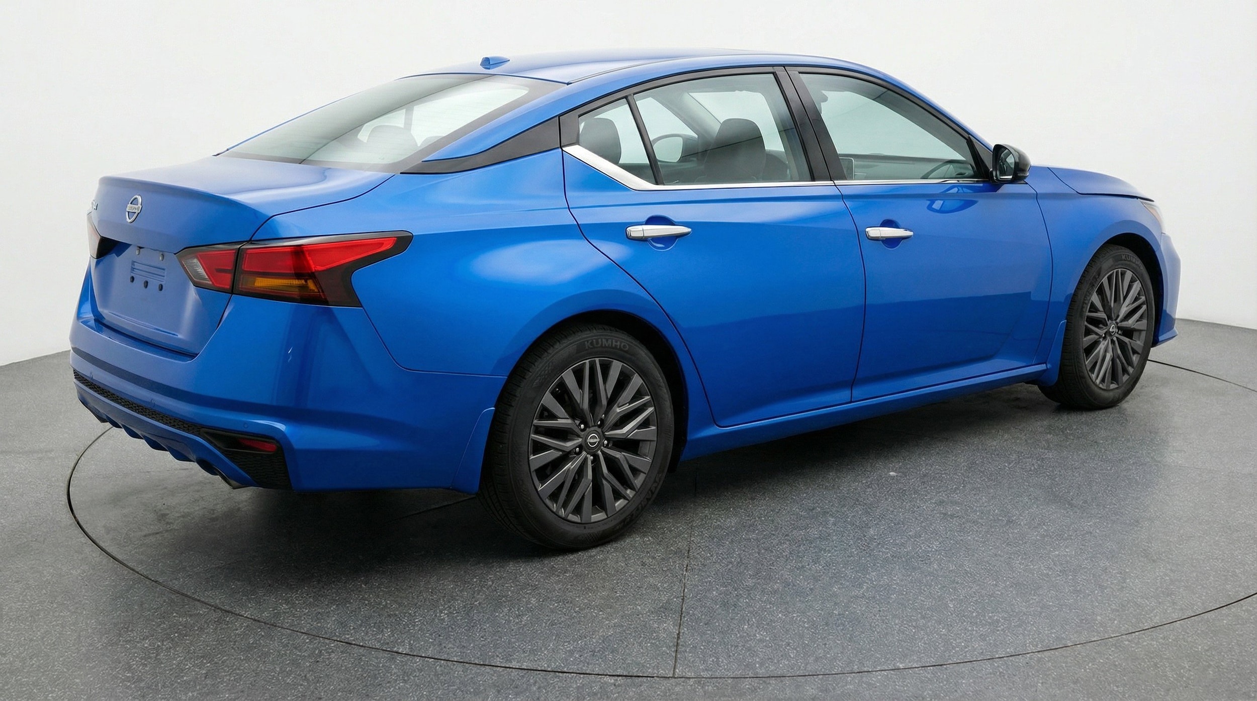 Thumbnail: 2025 Nissan Altima - 9