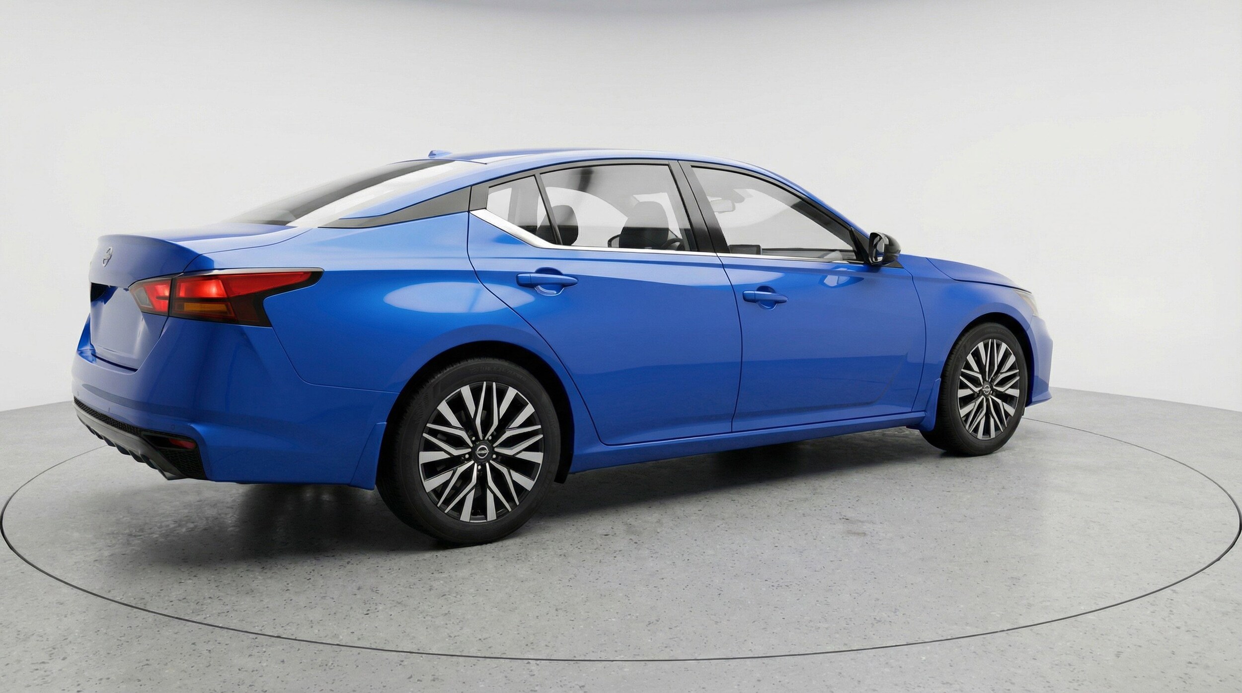 Thumbnail: 2025 Nissan Altima - 9