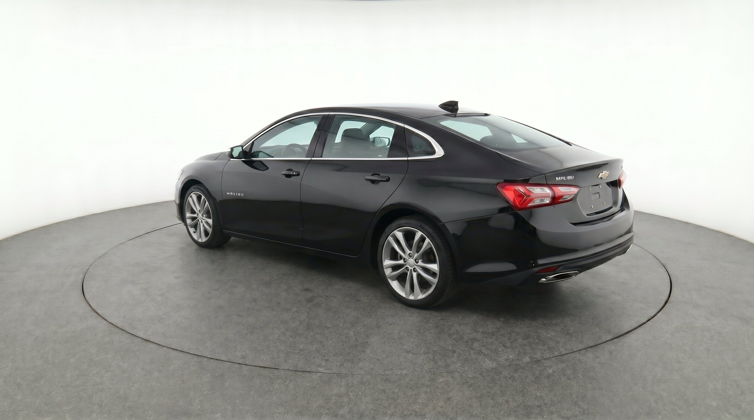 Thumbnail: 2024 Chevrolet Malibu - 6