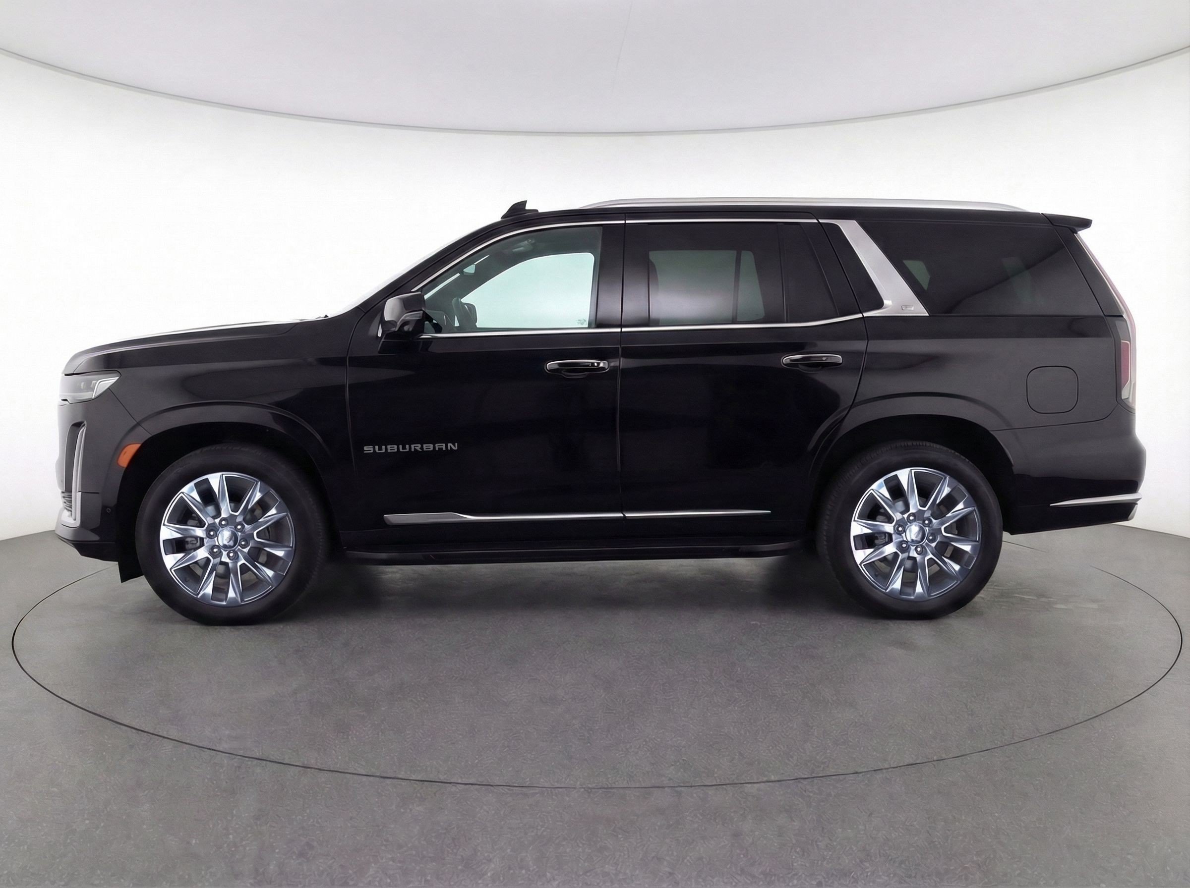 Thumbnail: 2023 Chevrolet Suburban - 5