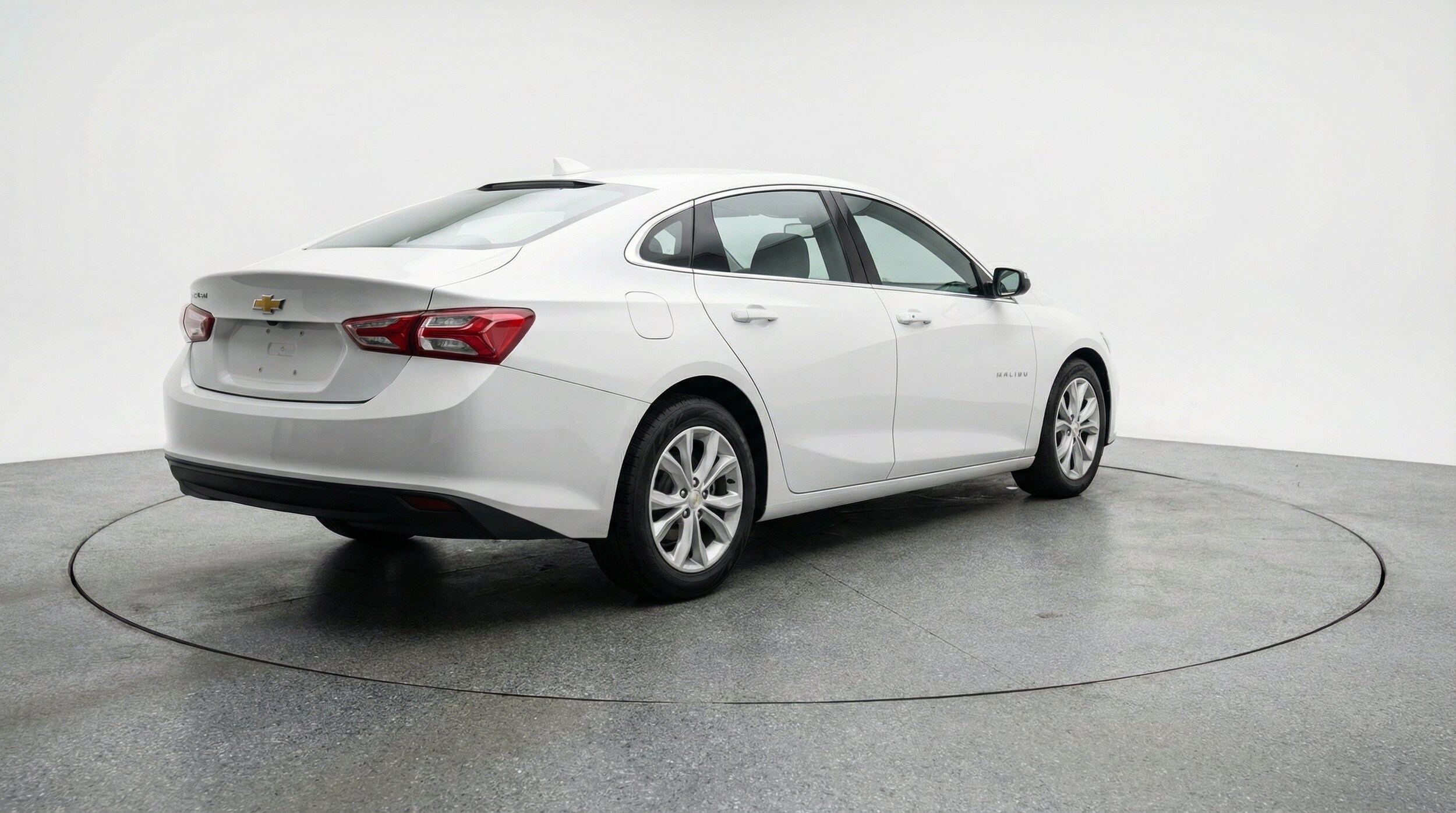 Thumbnail: 2024 Chevrolet Malibu - 9