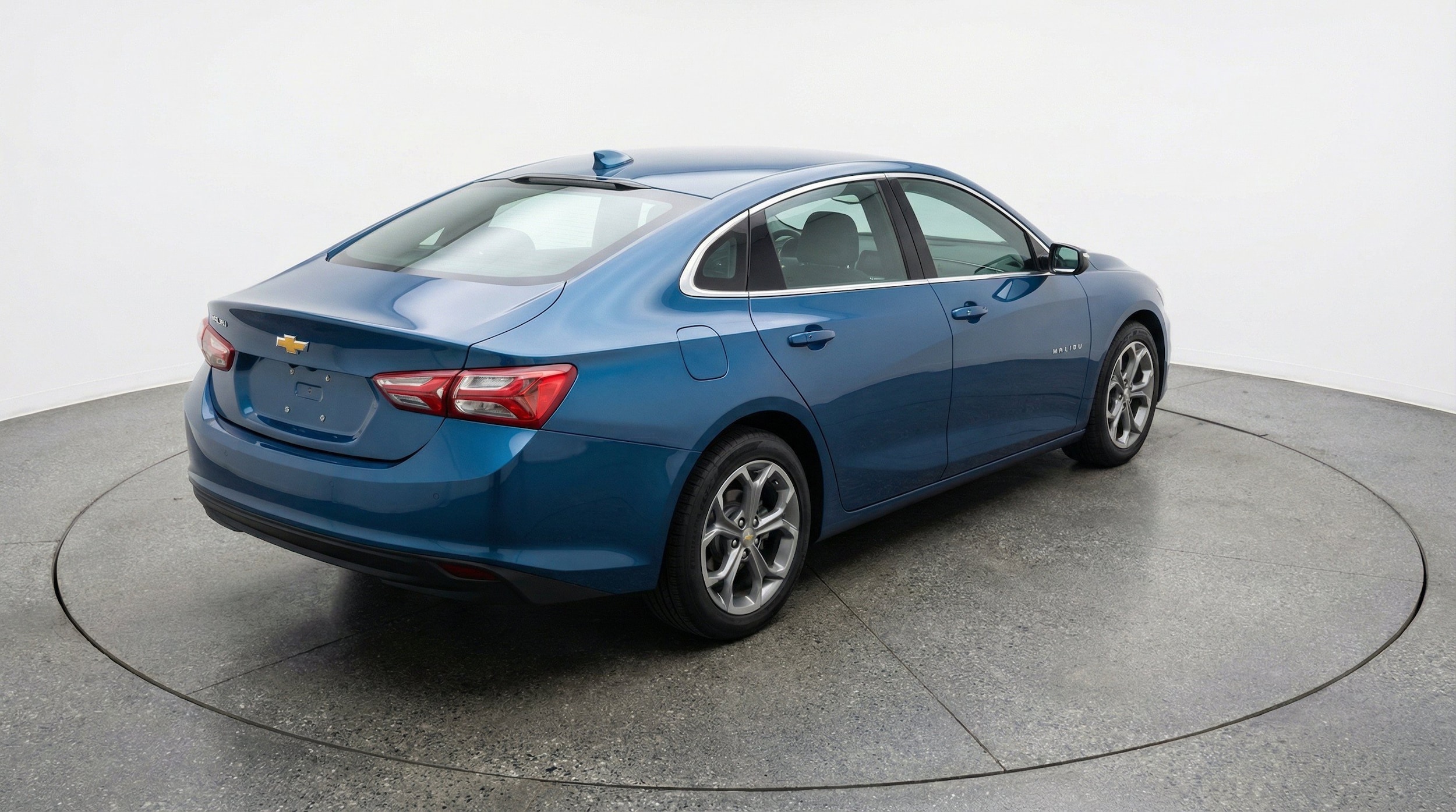 Thumbnail: 2024 Chevrolet Malibu - 9