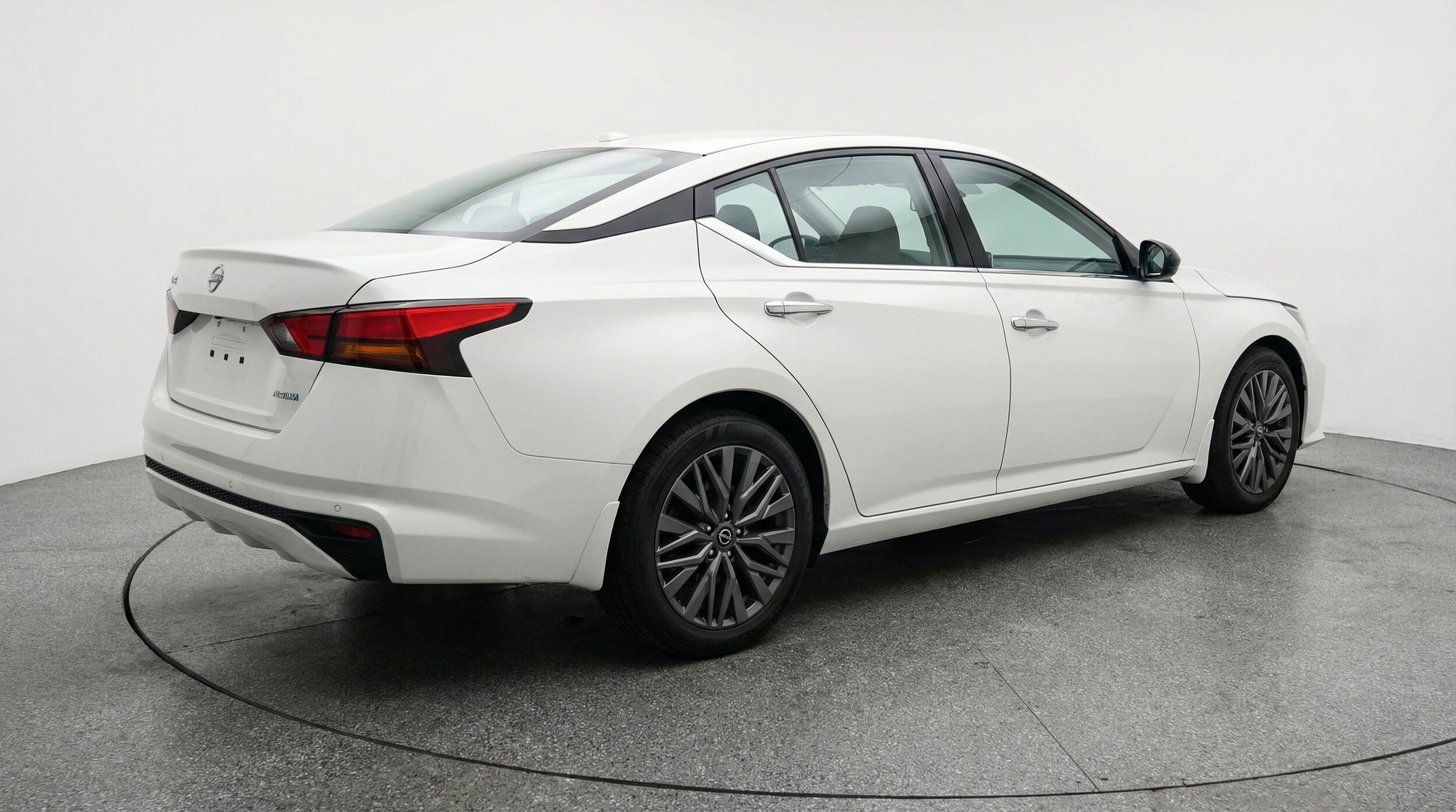 Thumbnail: 2025 Nissan Altima - 9